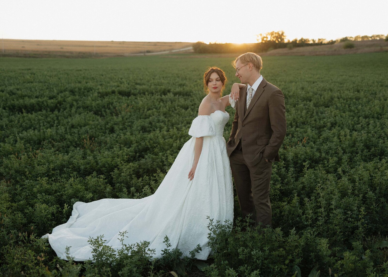 bride-groom-field-cinematic-style-wedding-photographer-grace-trexel