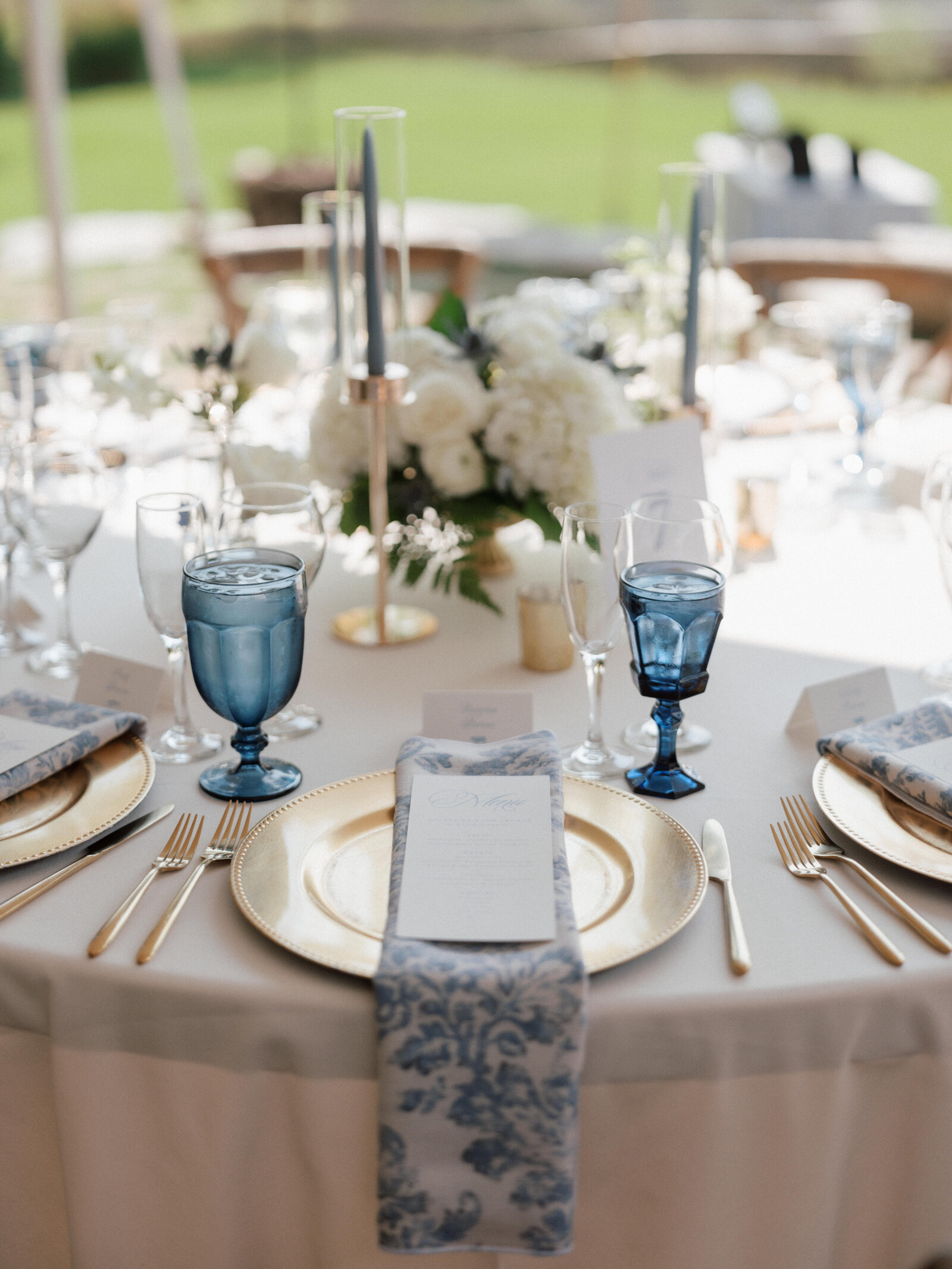 light-blue-southern-lakeside-wedding-at-the-lodge-at-whitefish-lake-www.bigdaycelebrations.com-jeremiah-and-rachel-photography00044
