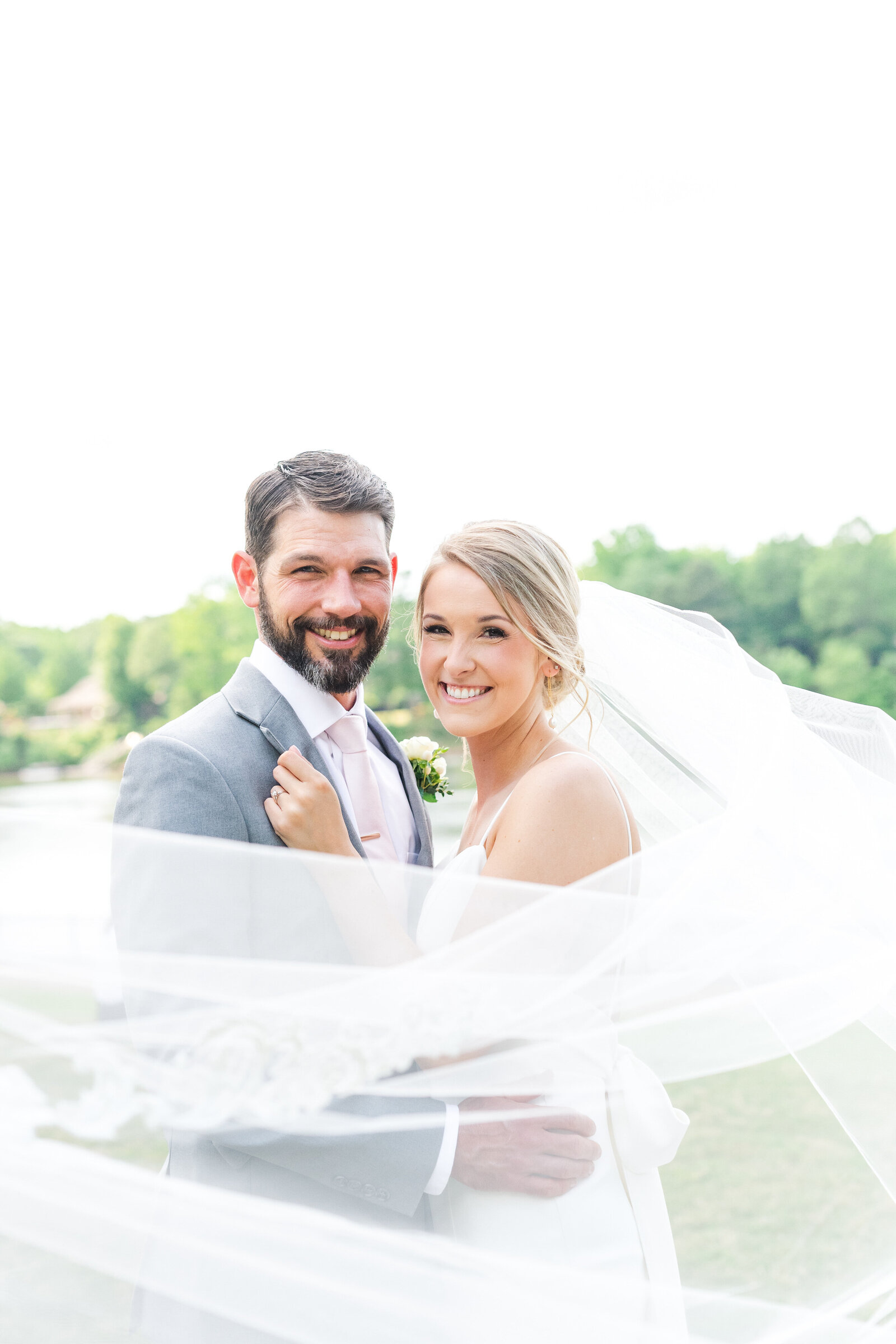 Tuscaloosa Downtown Wedding - Lauren Elliott Photography - Darah and Frank-8382