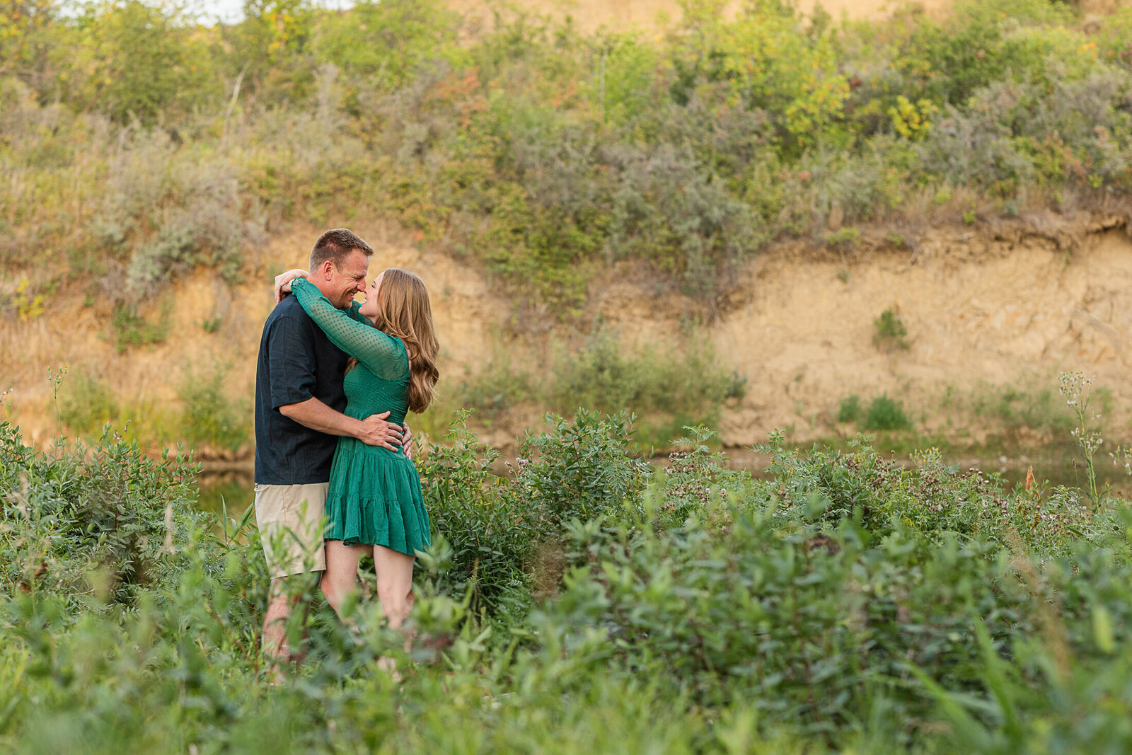 2025 krystal-moore-photography-moose-jaw-summer-couple-wakamow-14
