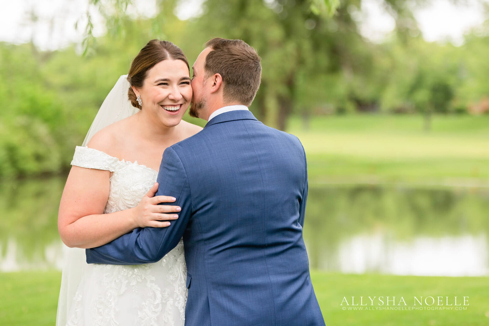 Wedding-at-River-Club-of-Mequon-423