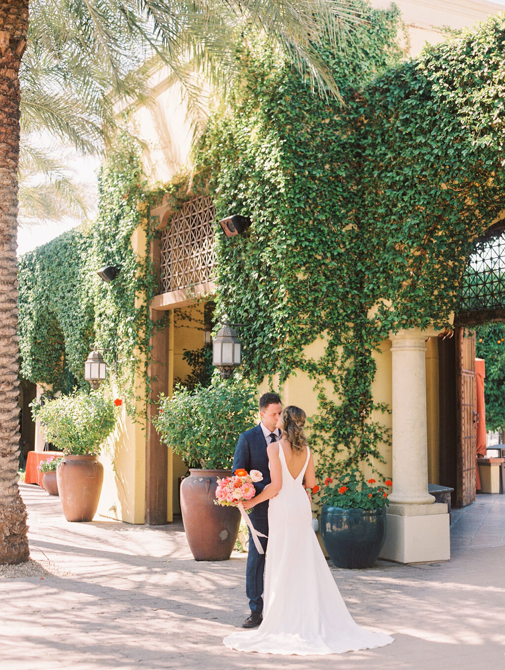 scottsdale-florists-omni-montelucia-wedding