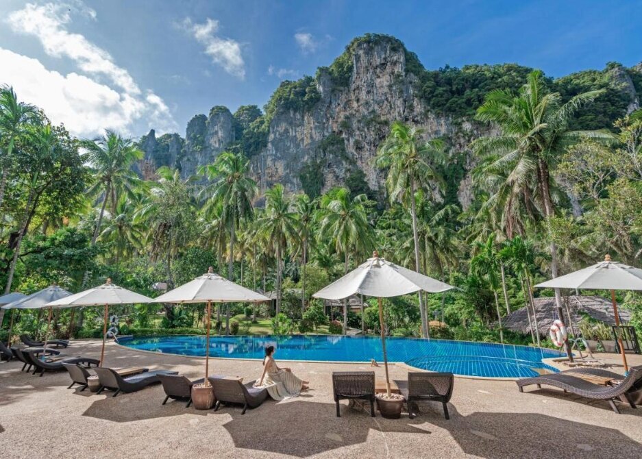 Thailand-Krabi-Ban-Sainai-resort-family-cottage-zwembad