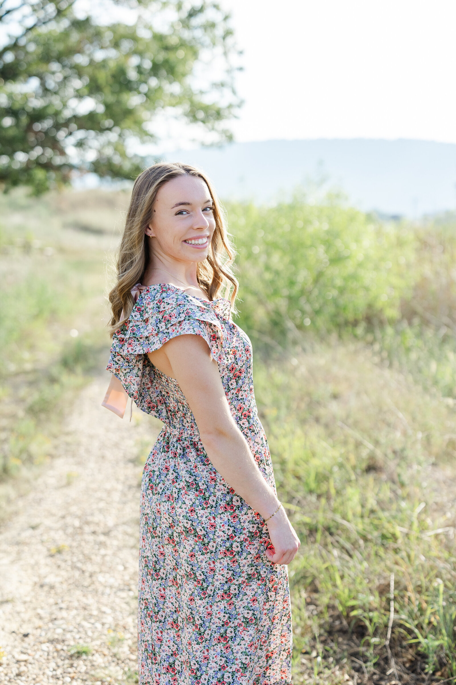summer-girl-senior-photoshoot