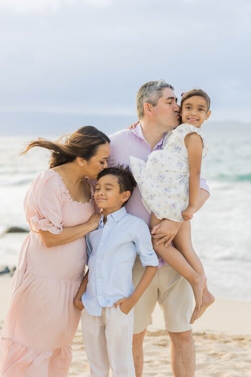 Maui family portraits of family of 4 on the beach 