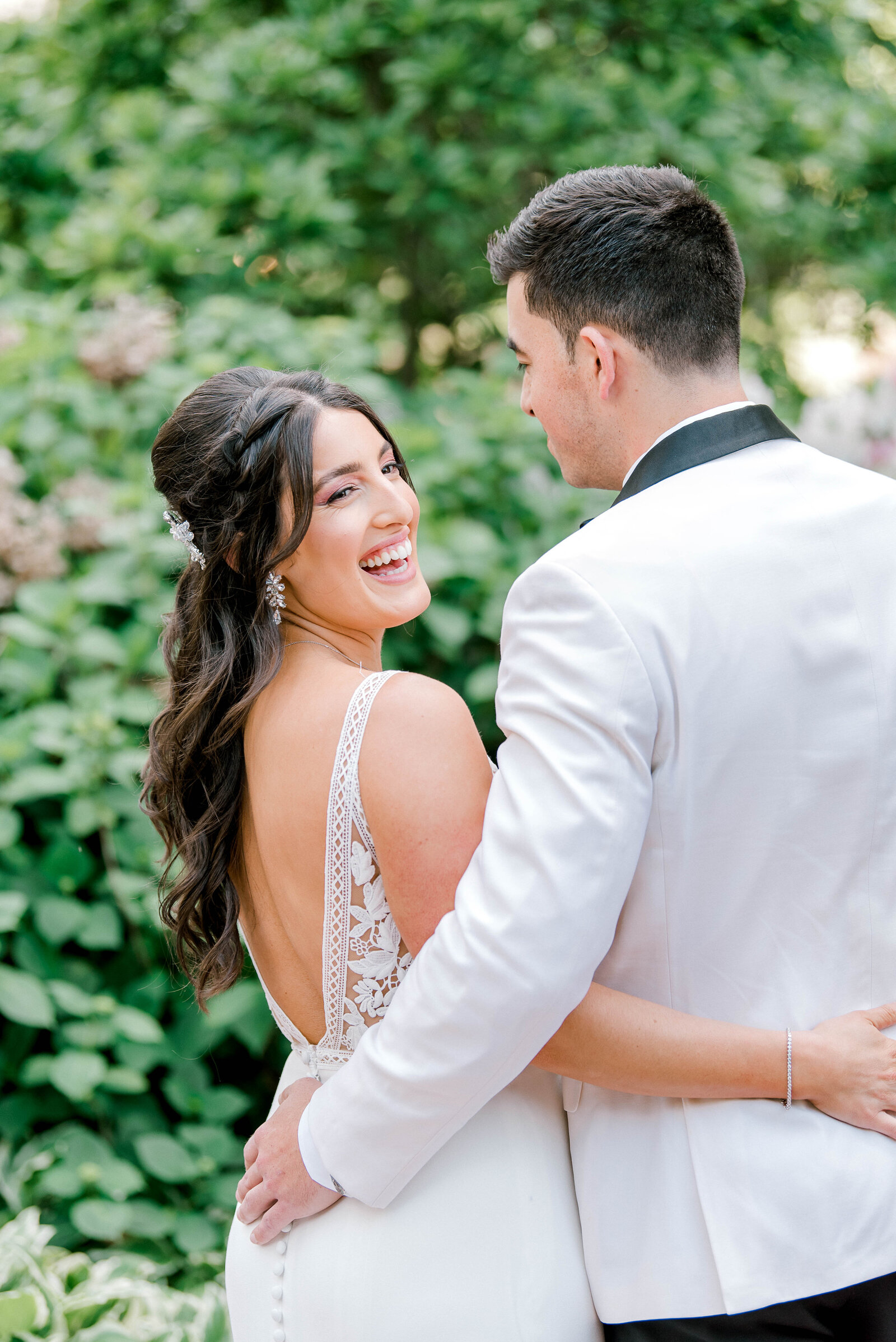 Charlotte-Wedding-Photographer-North-Carolina-Bright-and-Airy-Alyssa-Frost-Photography-Terrace-at-Cedar-Hill-7