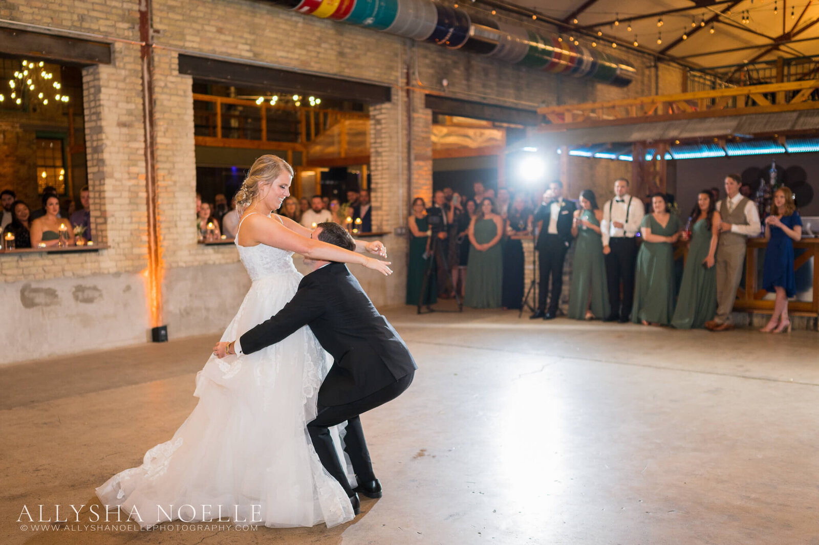 Wedding-at-The-Factory-on-Barclay-in-Milwaukee-1034