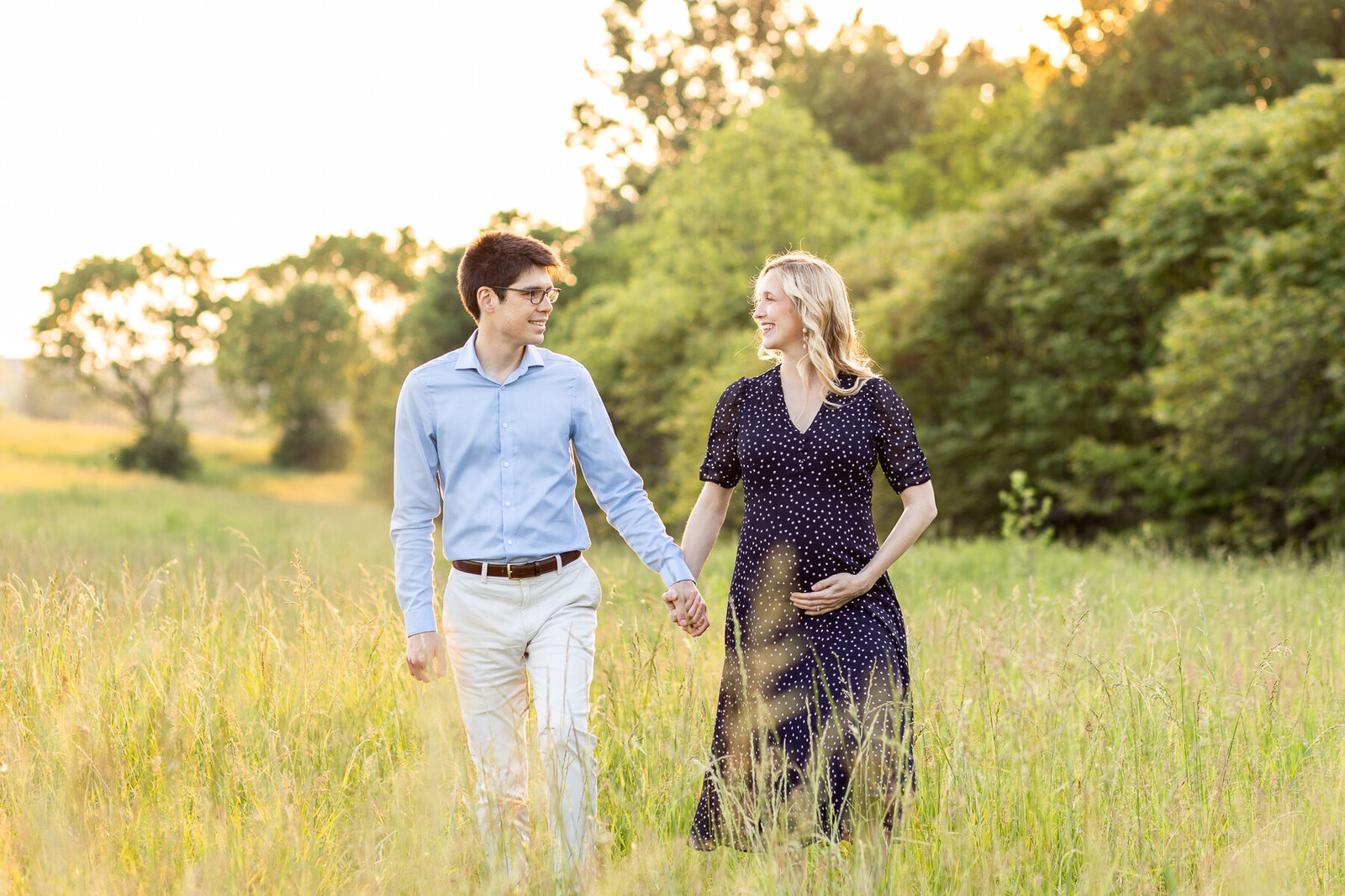 Outdoor-maternity-photography-session-Lexington-KY-photographer-golden-hour-3