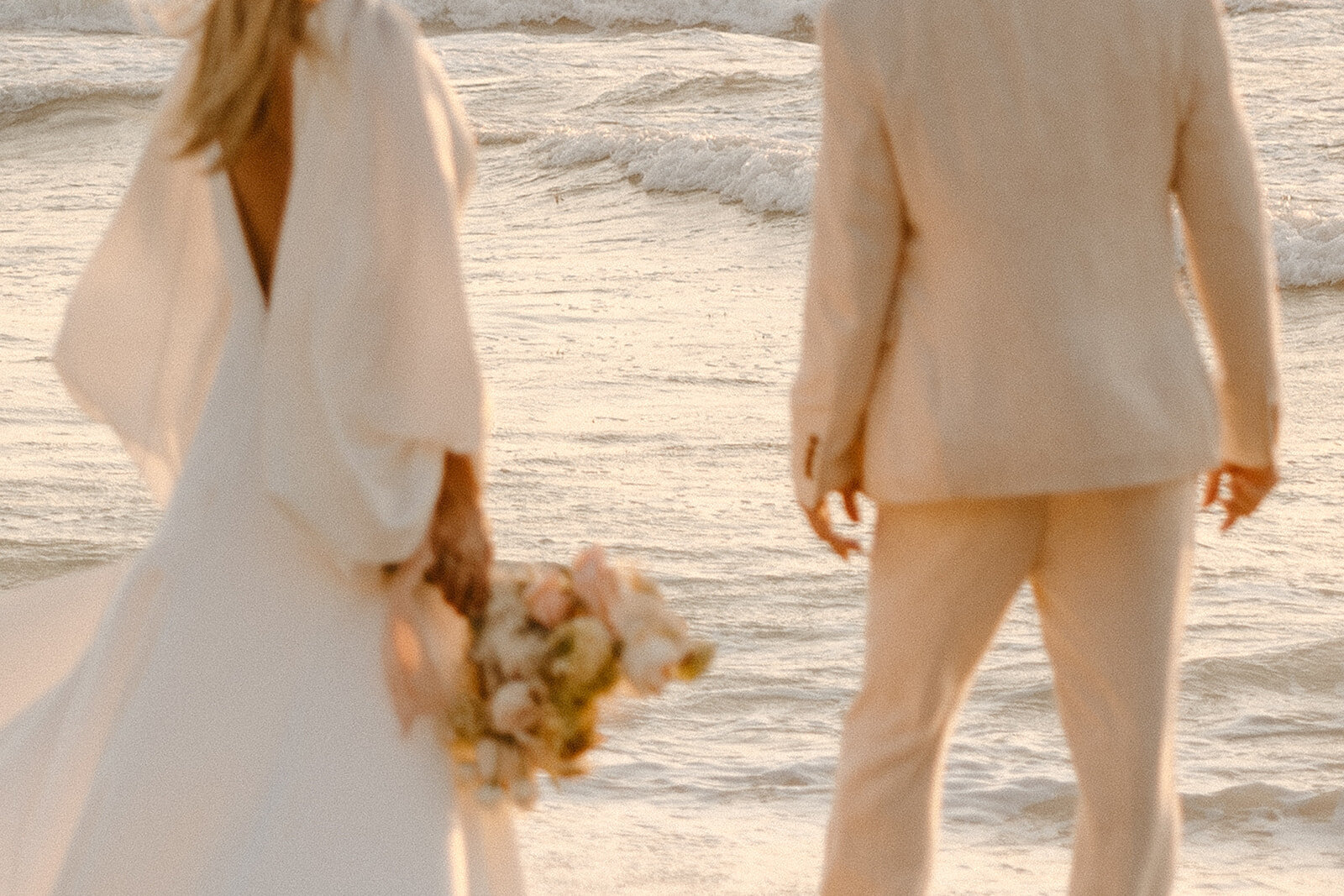 Still portraits as the couple soaks up sunrise before their mexico wedding.
