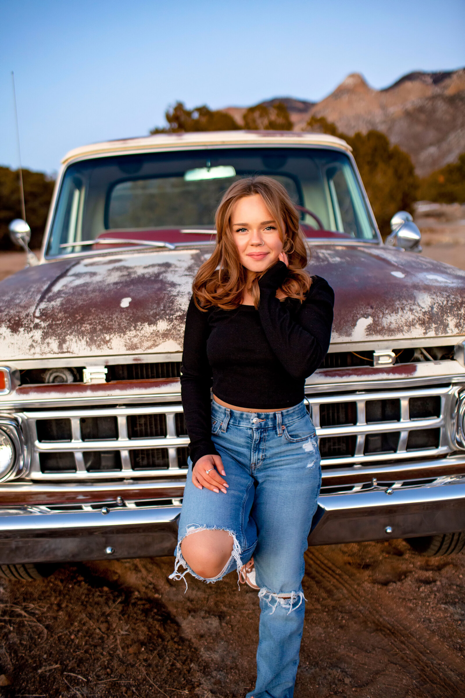 NM-Grad-Girl-Classic-Truck-in-the-mountains
