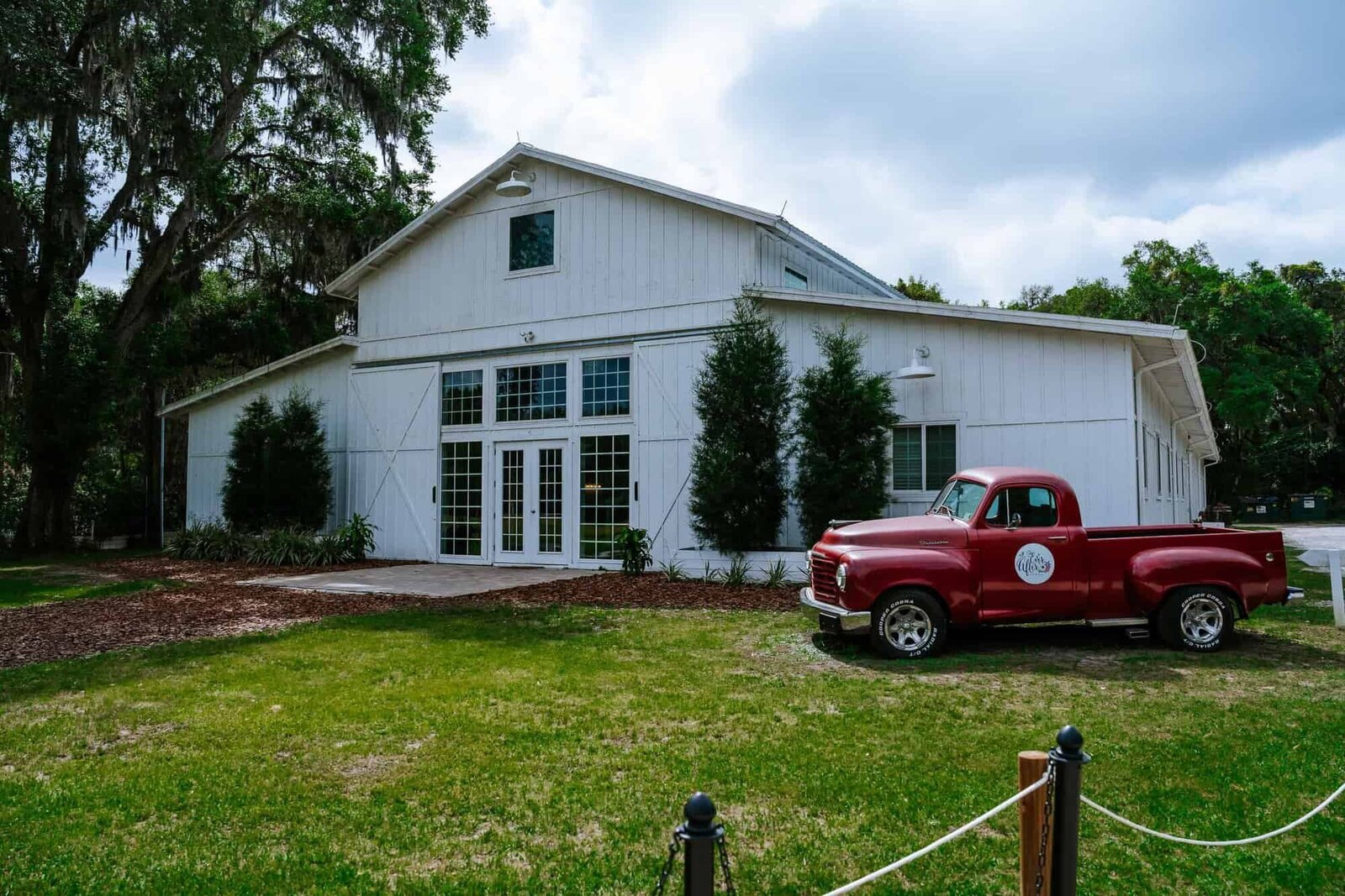 ever-after-farms-flower-barn-wedding-venue-lakeland-wedding-photographers - Lakeland Eddding Photographer - Visual Arts Wedding Photography-3_1