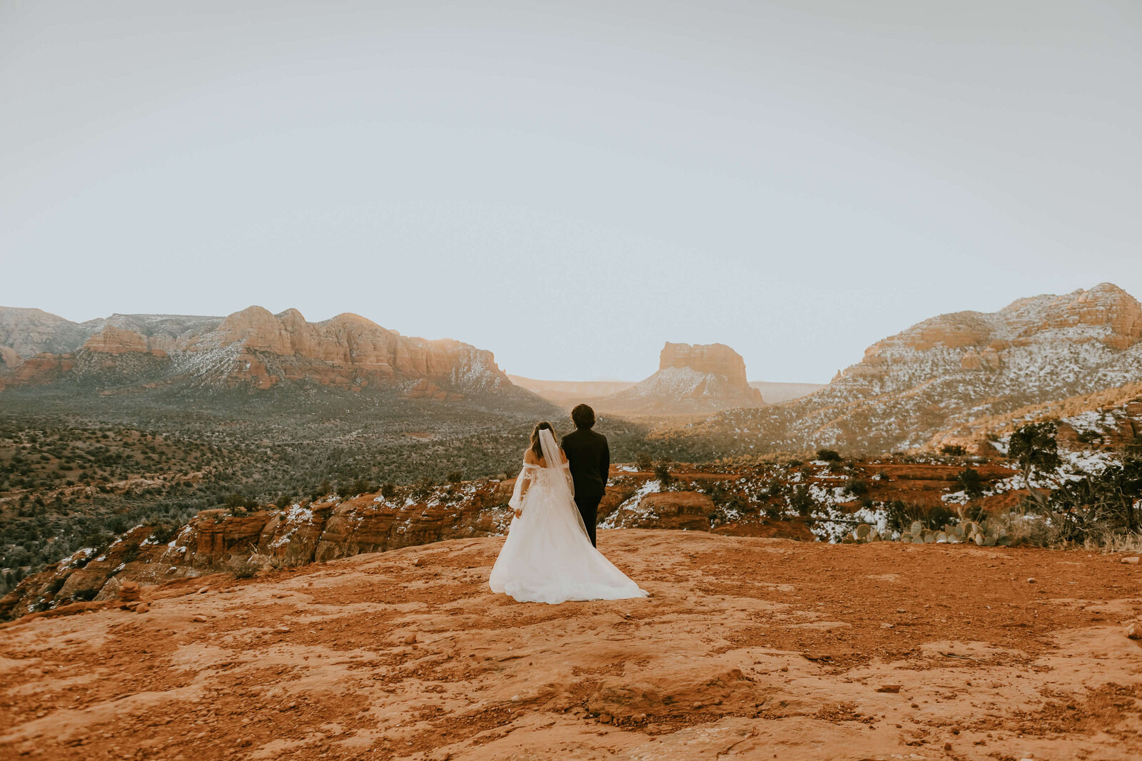 Cathedral-Rock-Elopement-Sedona-OliviaHopePhotography--16