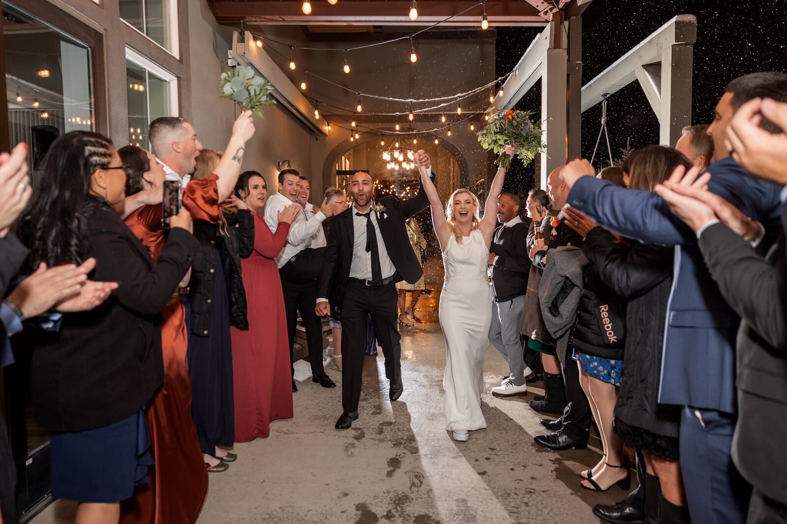 grand-exit-wedding-reception-tulsa-oklahoma-photographer