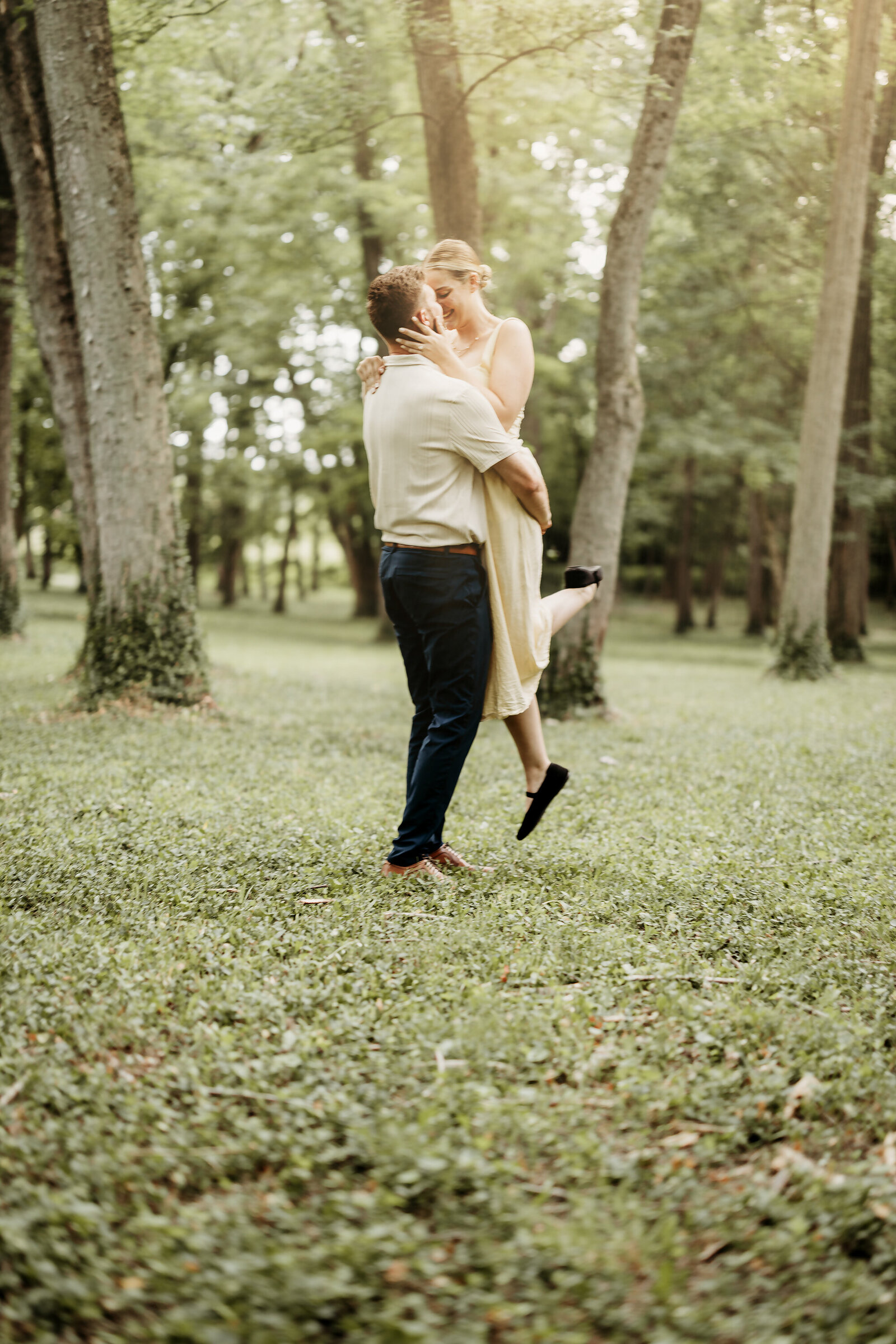 9265-Caleb-Maddie-Engagement-Indianapolis-8x10