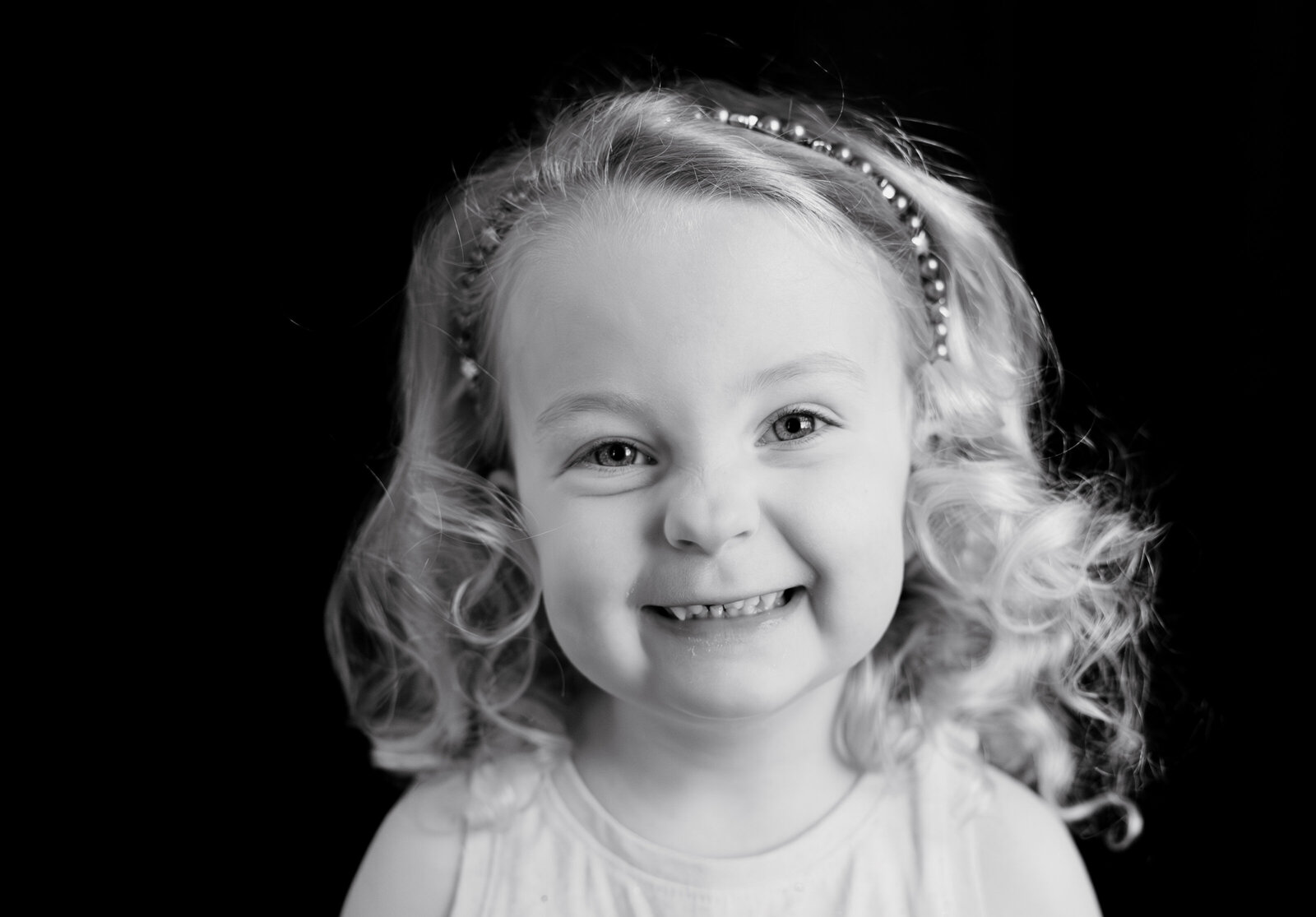 Little girl school portrait in Chicago, IL