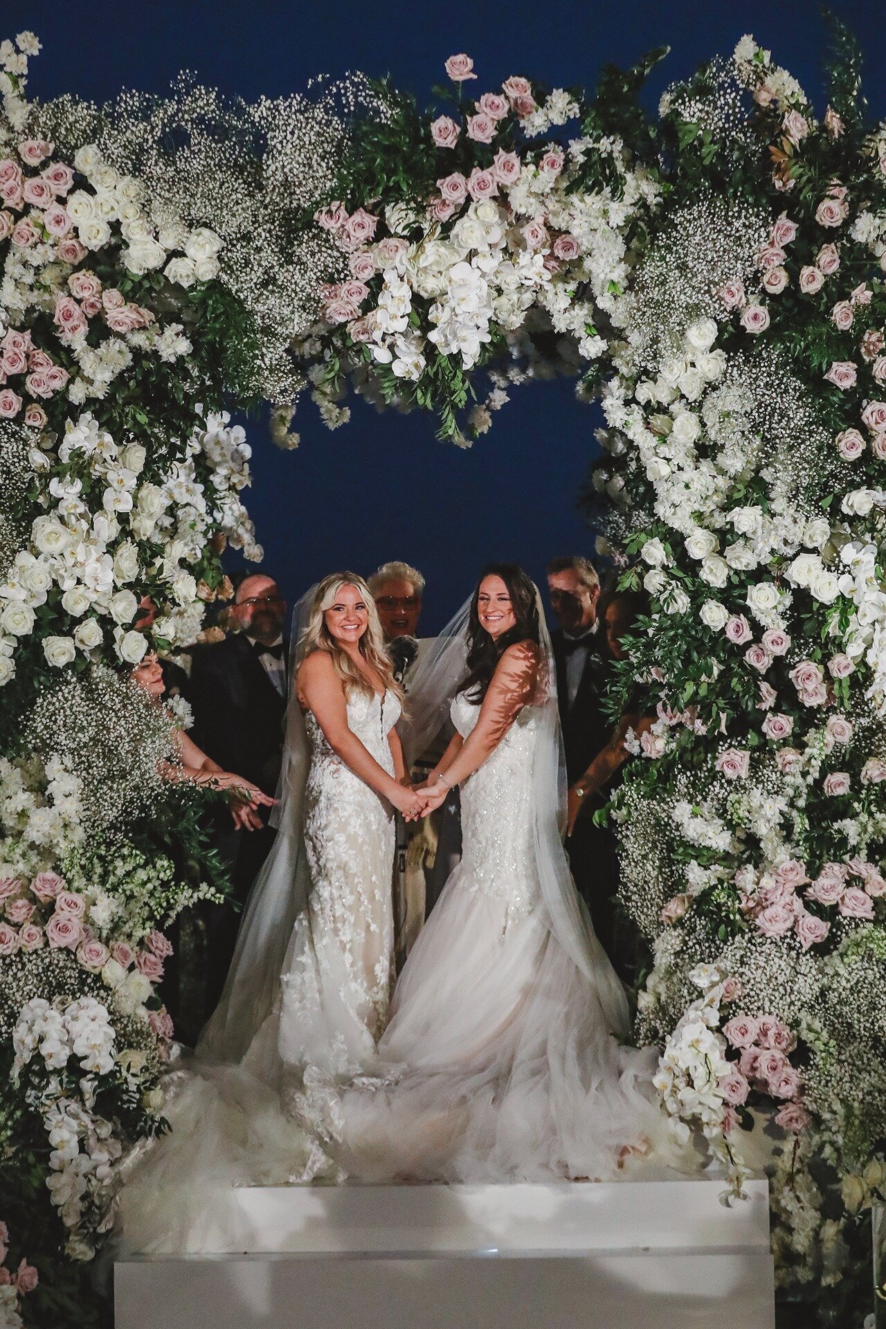 wedding-ceremony-the-breakers-brides-2