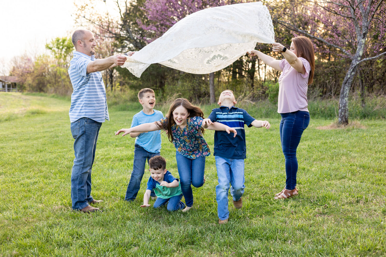 Outdoor-family-lifestyle-photography-session-Frankfort-KY-photographer-2