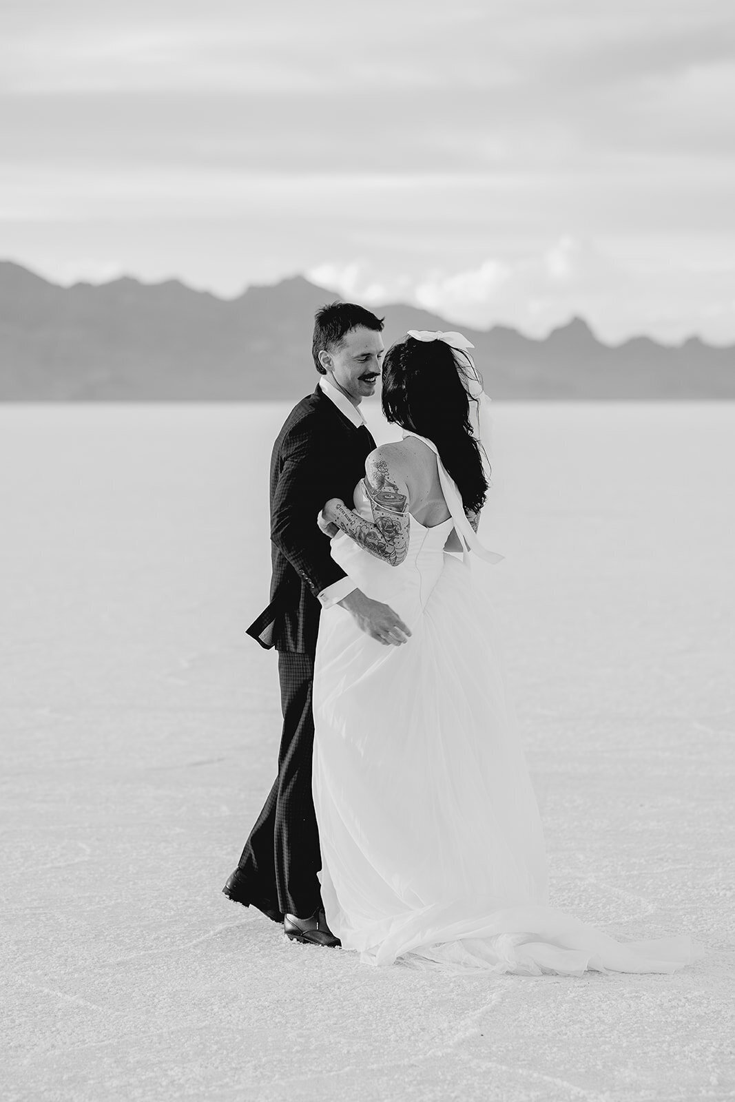 Salt_Flats_Elopement_Utah_Becca_Photo-52