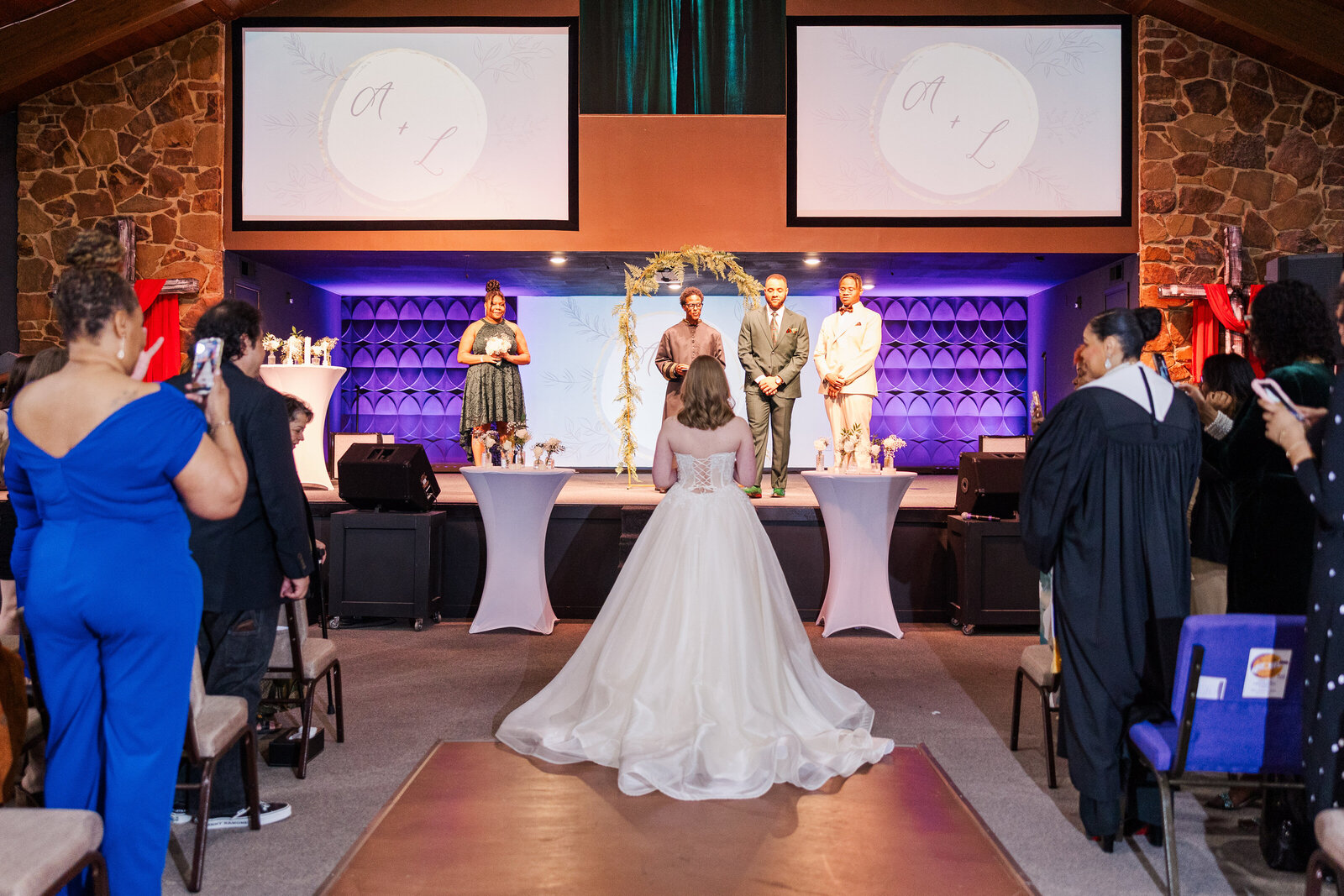 Dallas-small-wedding-bride-entrance