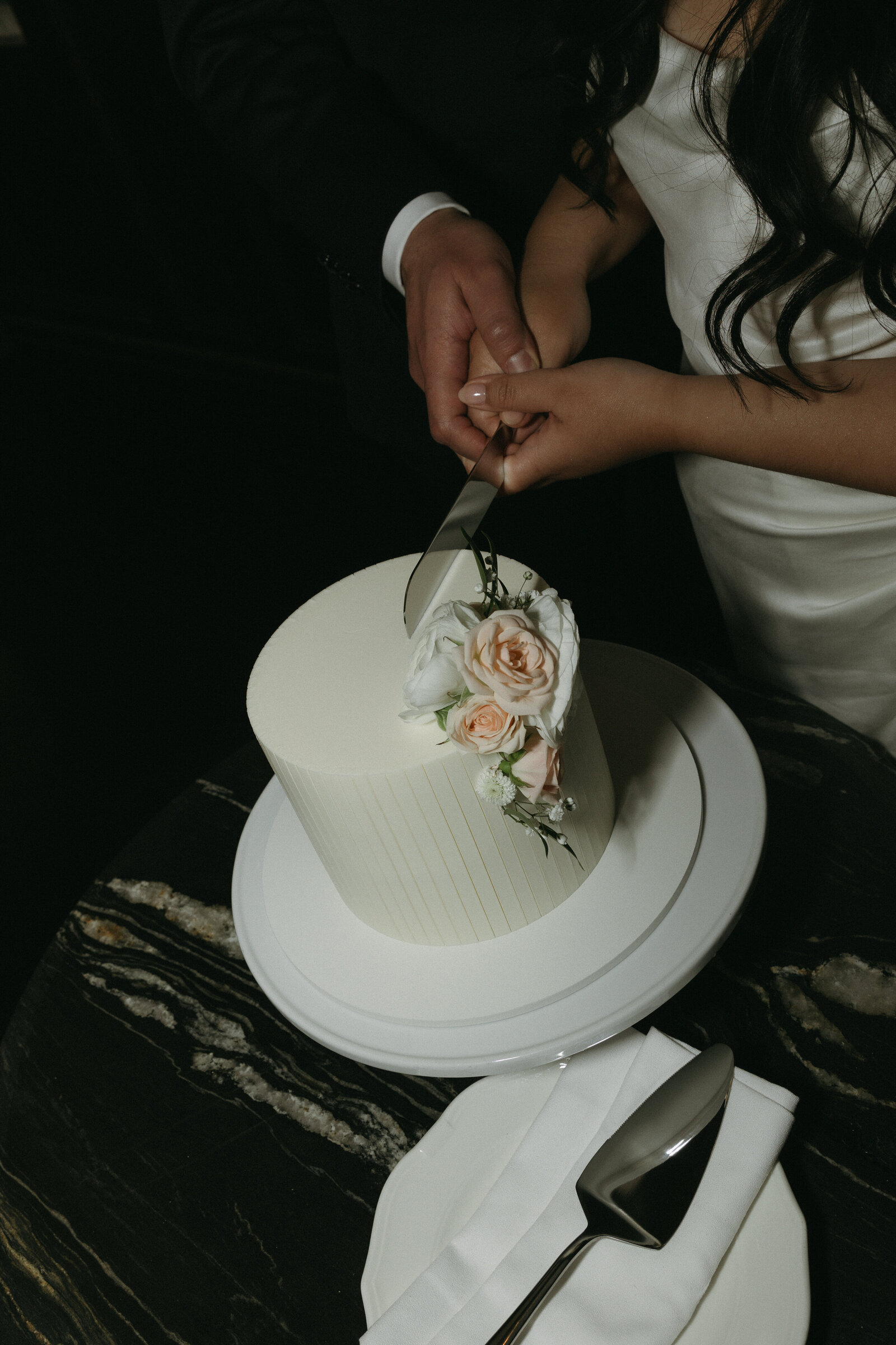 anna&alex_SFcityhall_elopement_sanfrancisco_bridalphotoshoot_june2023-3367