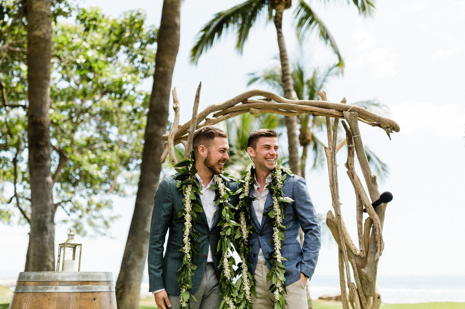 grooms-gay-wedding-olowalu-maui-060