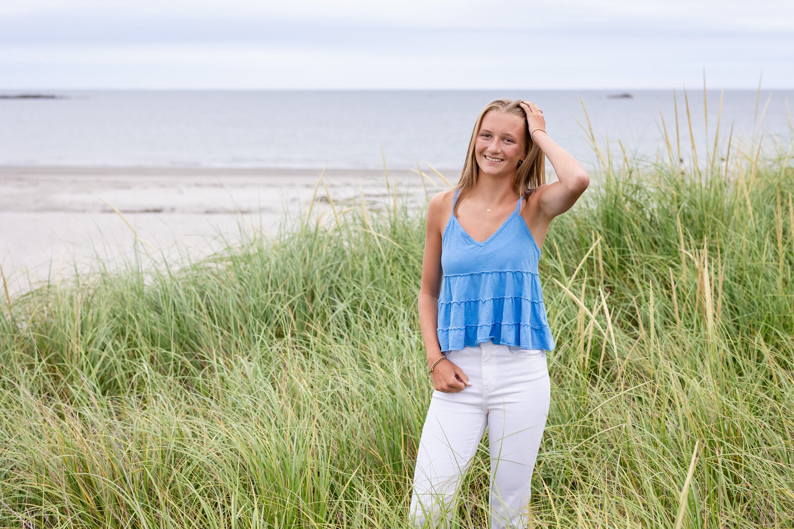senior-portrait-sandy-beach-cohasset-lisa-gilbert-photography
