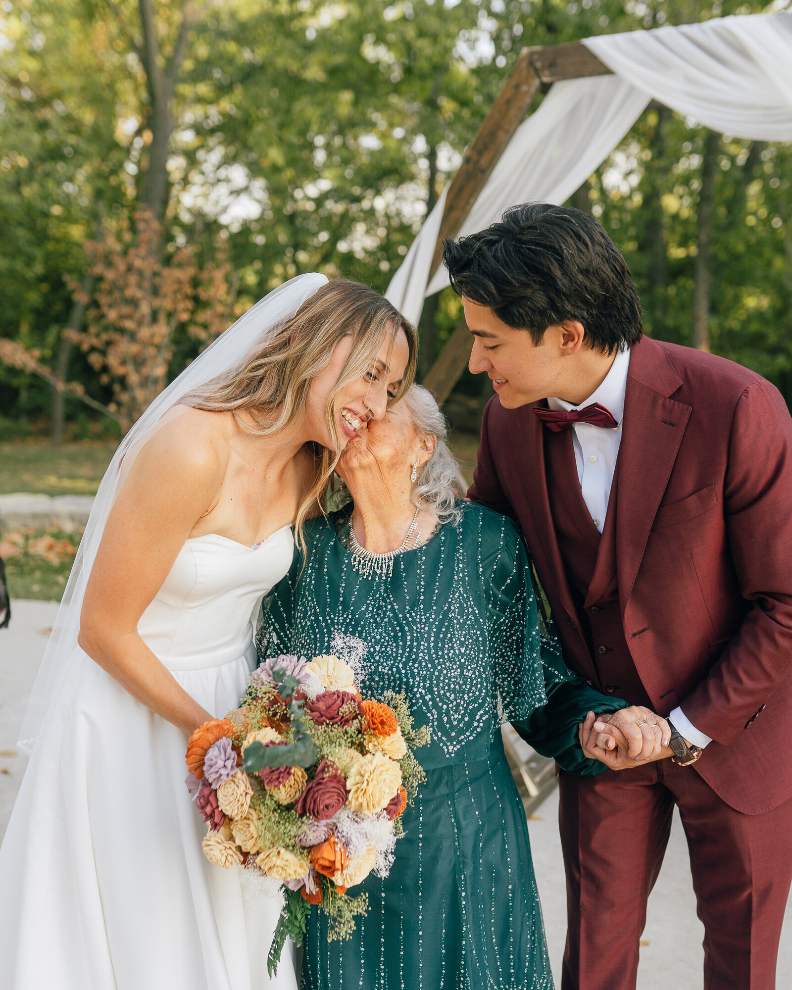 Saenz The Farmhouse KC Event Venue Wedding257