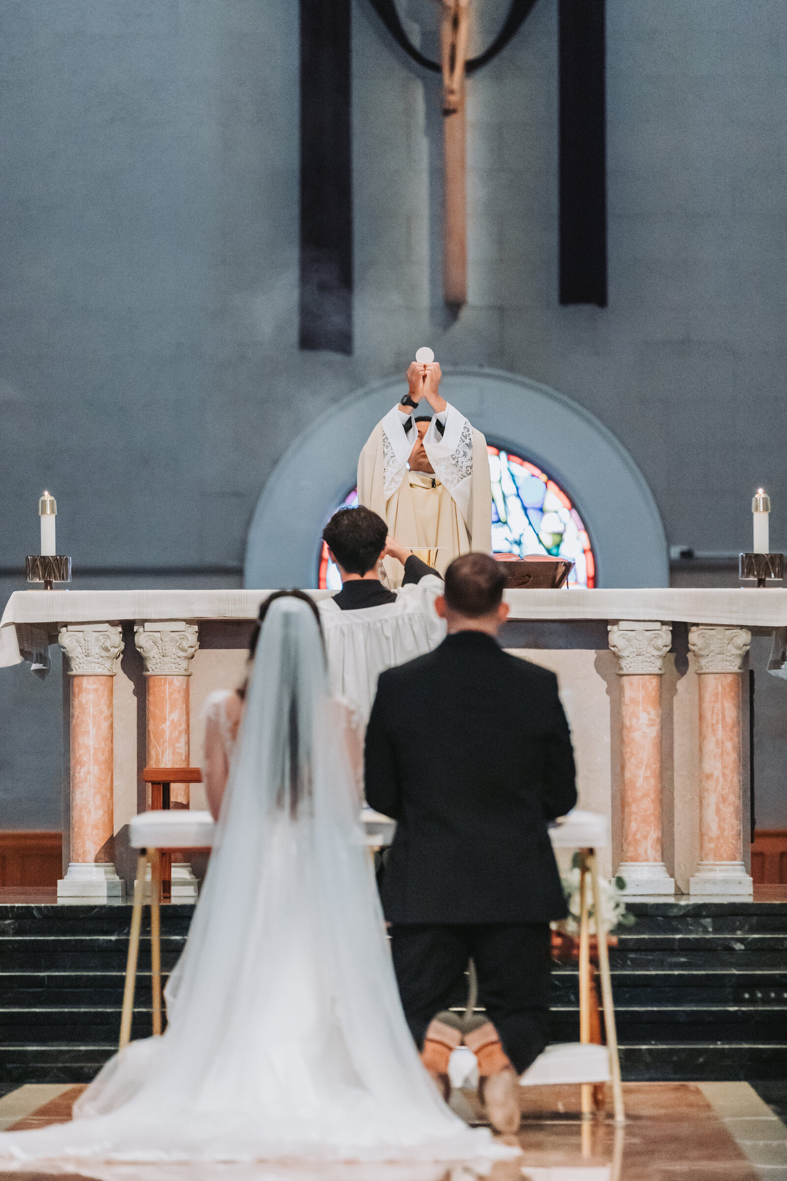 laurenandtimMass-24