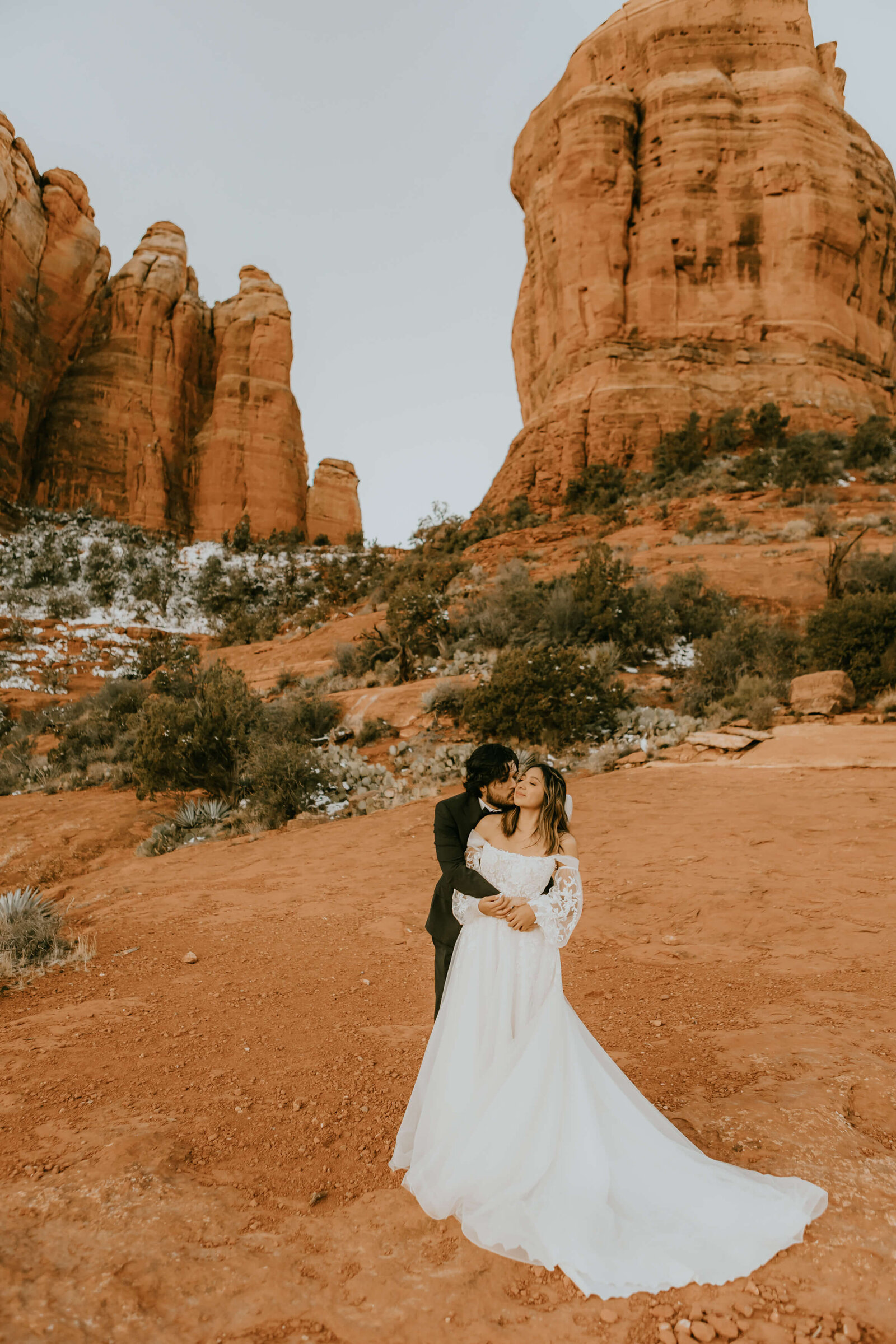 Cathedral-Rock-Elopement-Sedona-OliviaHopePhotography--8