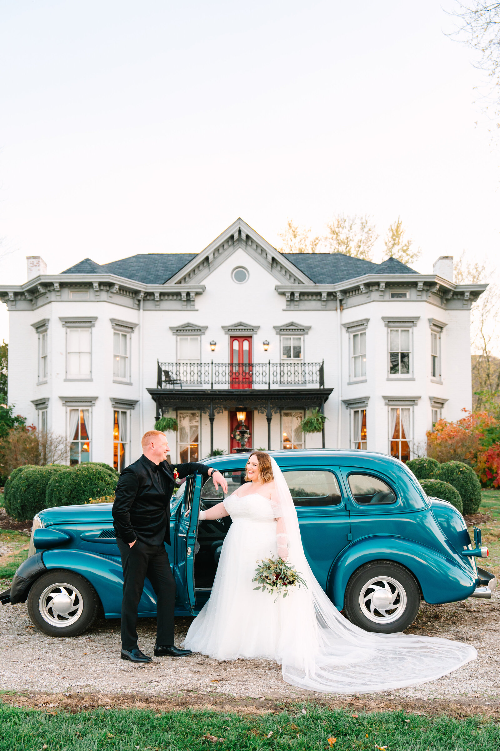 southern indiana wedding photographer and videographer brittney moseby editorial