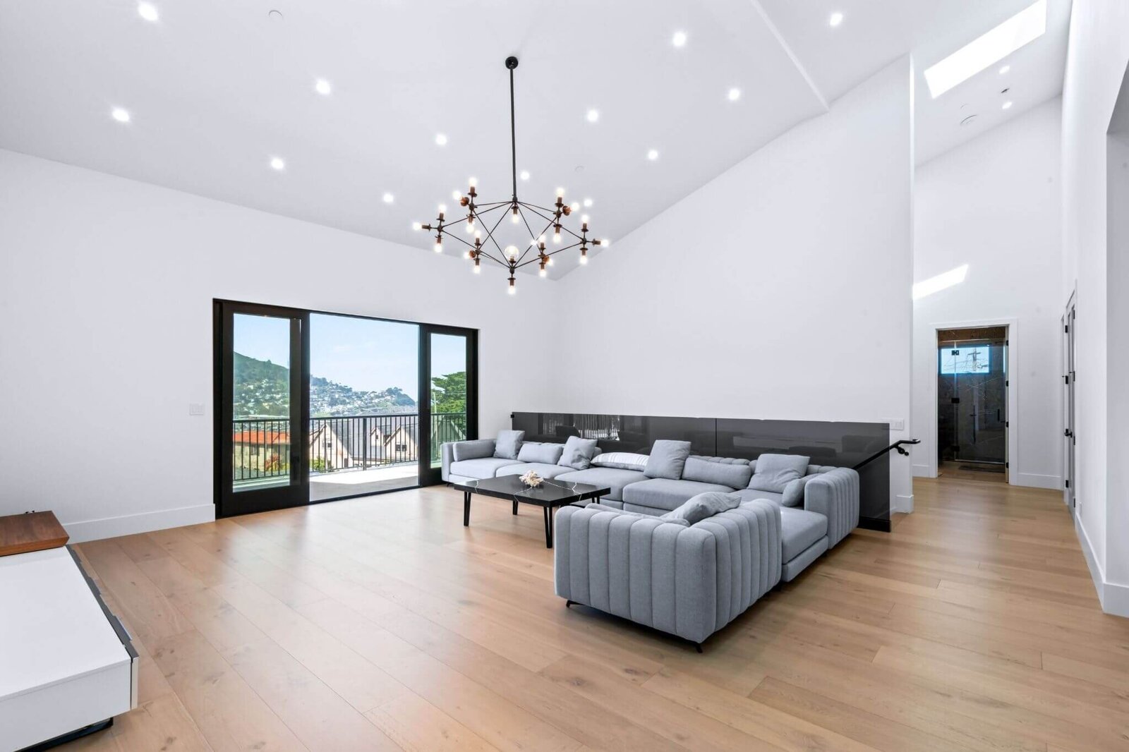 mls14_michael-jimenez-pacifica-realtor-homes-for-sale-modern-coastal-home