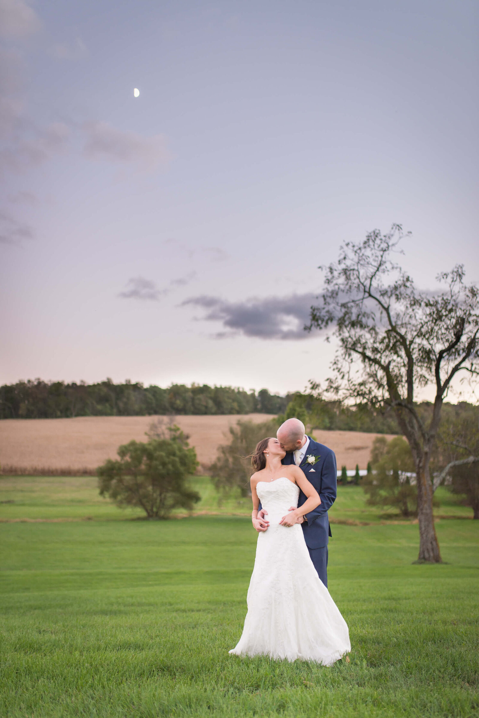ostertag-vistas-wedding-pictures-maryland-wedding-photographer-mary-sarah-photography