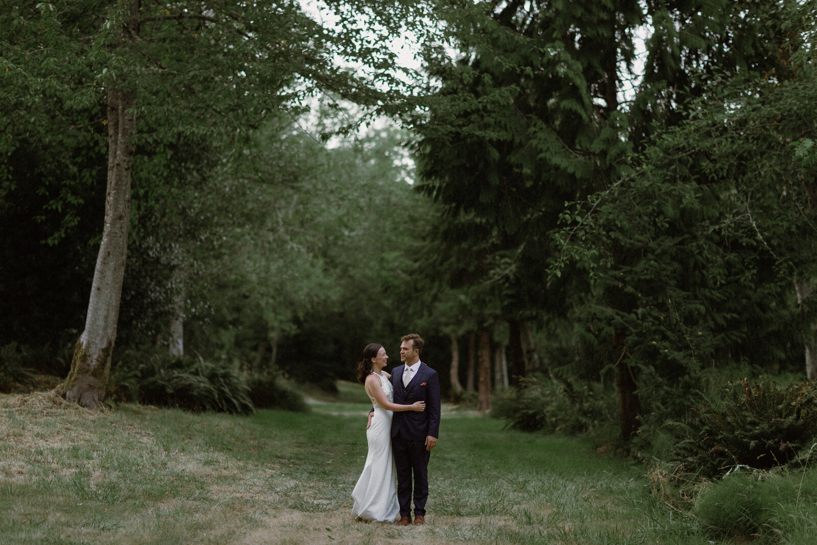 Wedding at Fields and Pond in Vashon Island - Tony Asgari Photography (2)