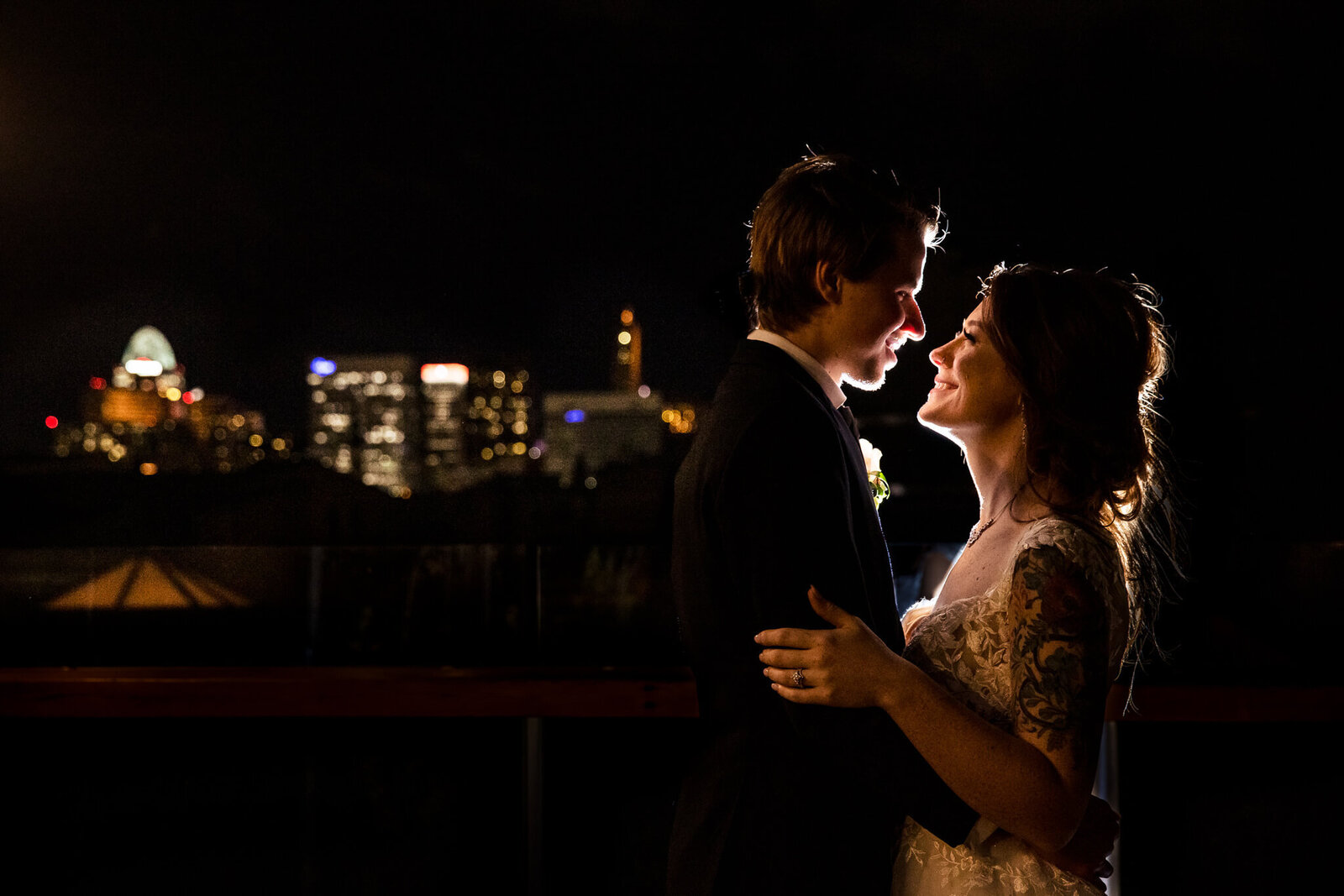 rhinegeist-cincinnati-wedding-rooftop-nighttime-portrait-bride-groom-skyline