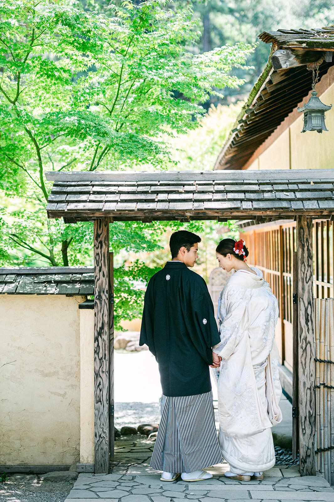 studio-dukesa-amy-huang-fine-art-destination-wedding-film-photography-showit-design-partner-hakone-72