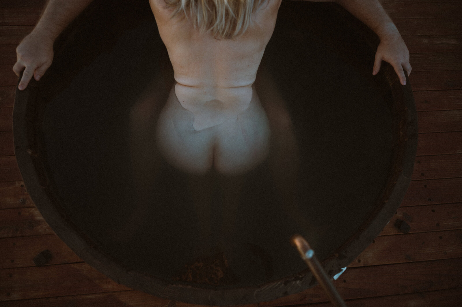 YG After Dark Couples outdoor boudoir hot tubjoshua tree