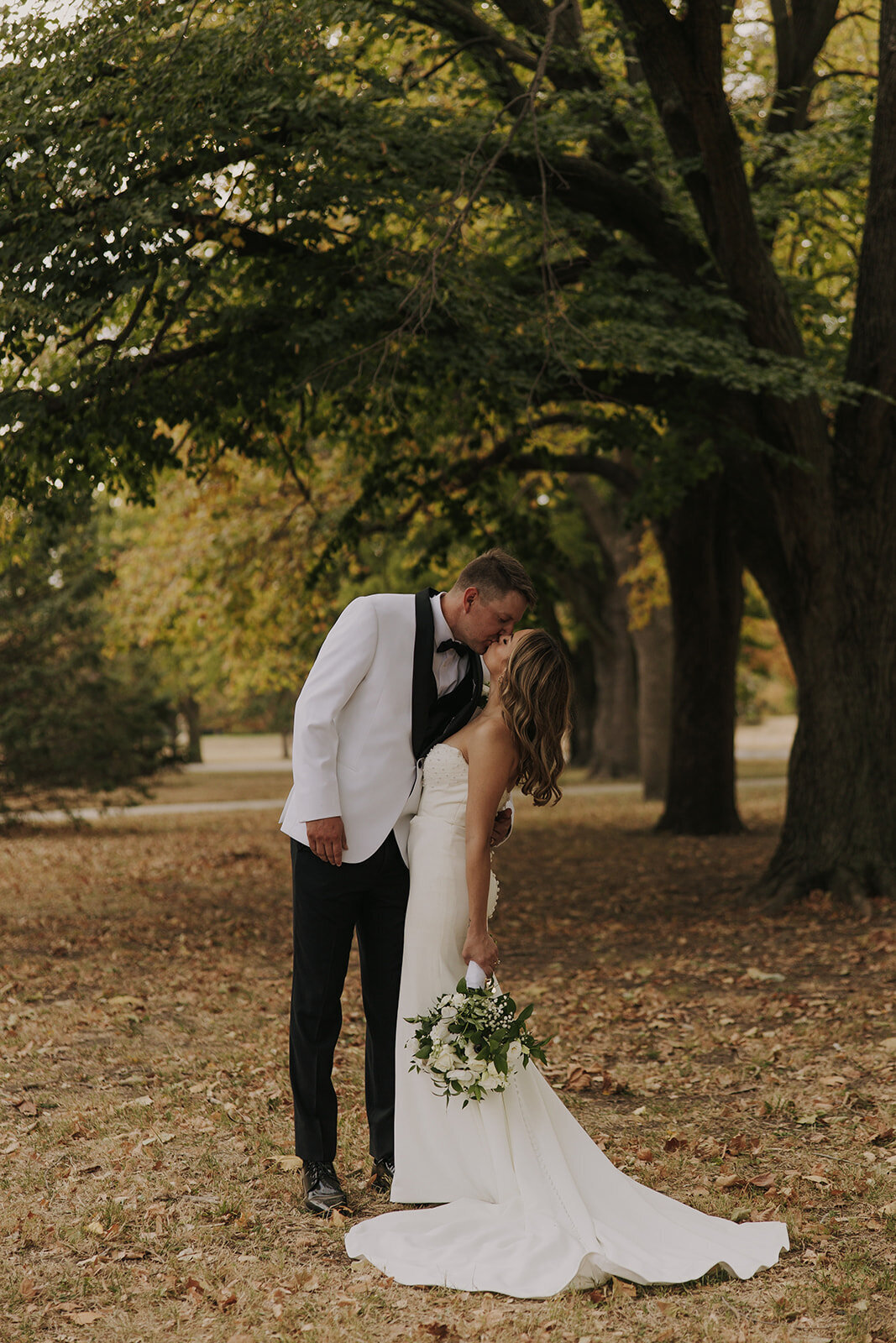 andrew&shelbywhitmoreWEDDING-10.19.2024-sneakssneaks-maryse-198_websize