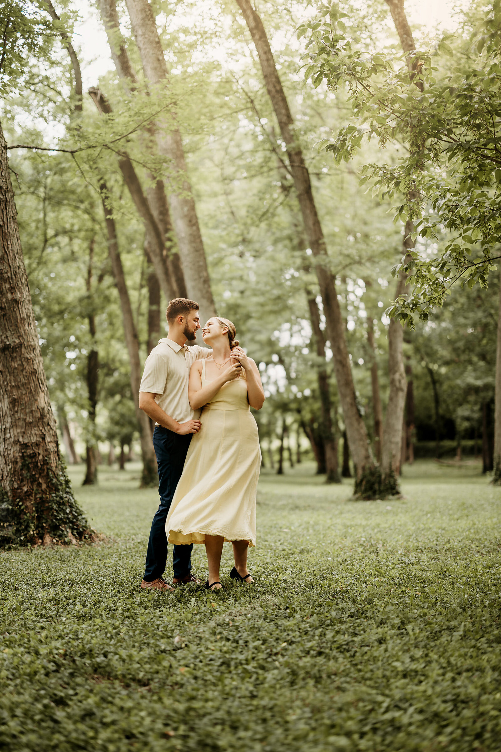 9325-Caleb-Maddie-Engagement-Indianapolis-8x10