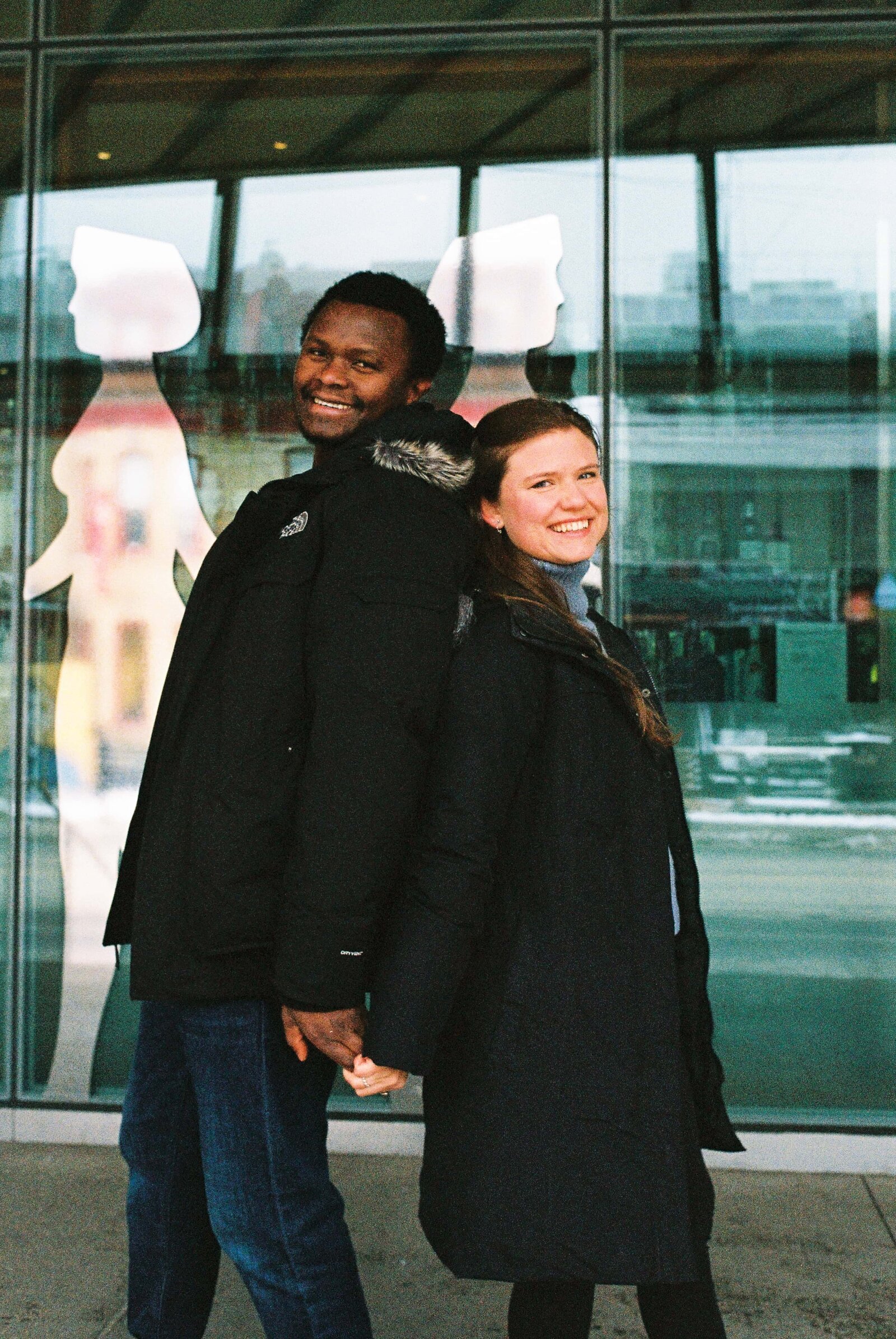 ElyseRobert_0019_EngagementSession_R1-00329-010A