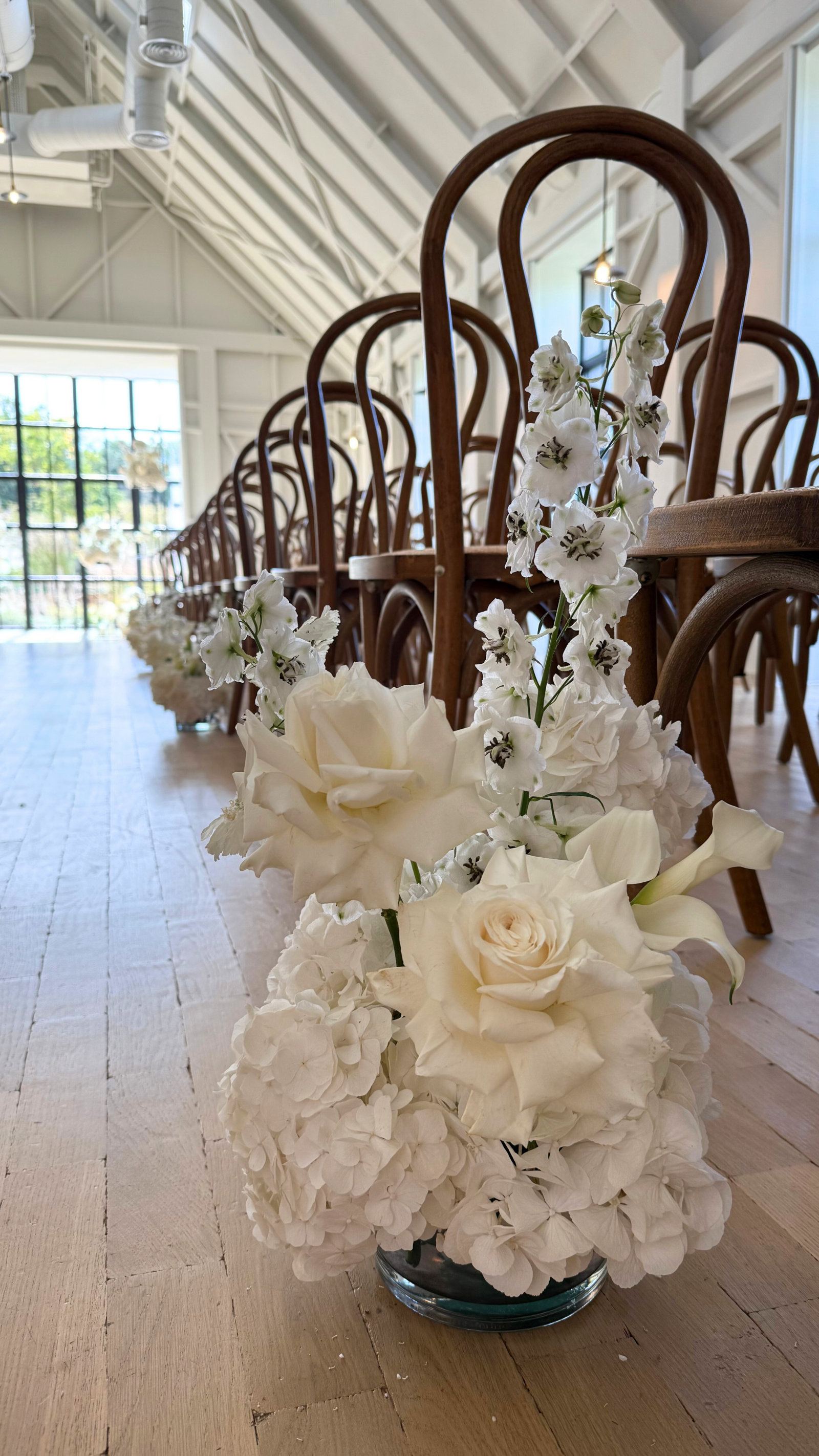 Limekiln wedding flowers (2)