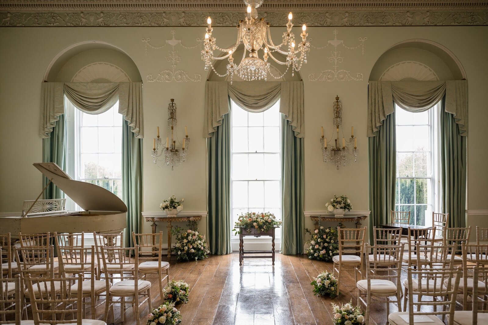 Kelmarsh-Hall-wedding-photos-1065