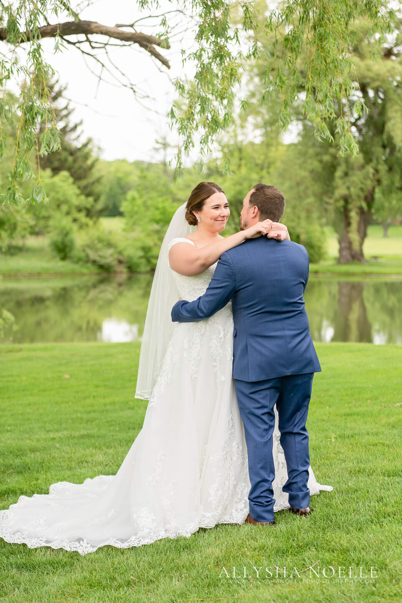 Wedding-at-River-Club-of-Mequon-433