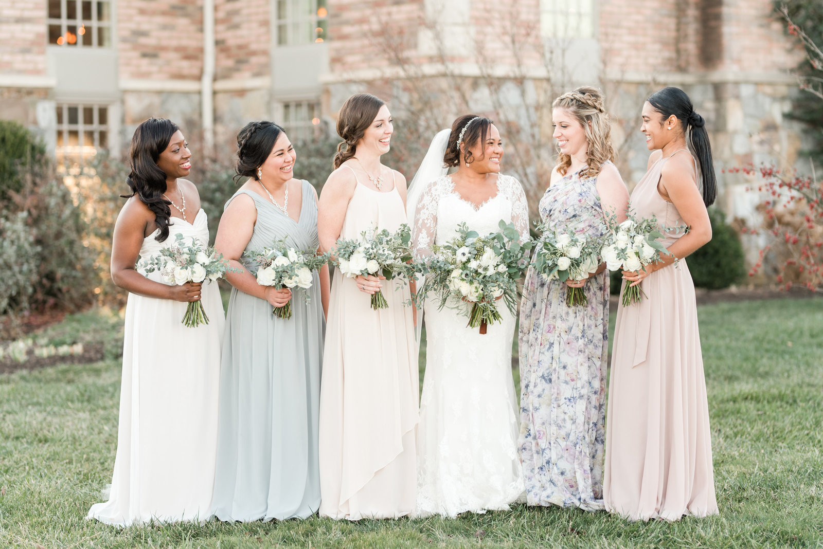 charlottesville-va-wedding-pastel-bridesmaids-dresses-by-virginia-hampton-roads-photogrpaher-photo805