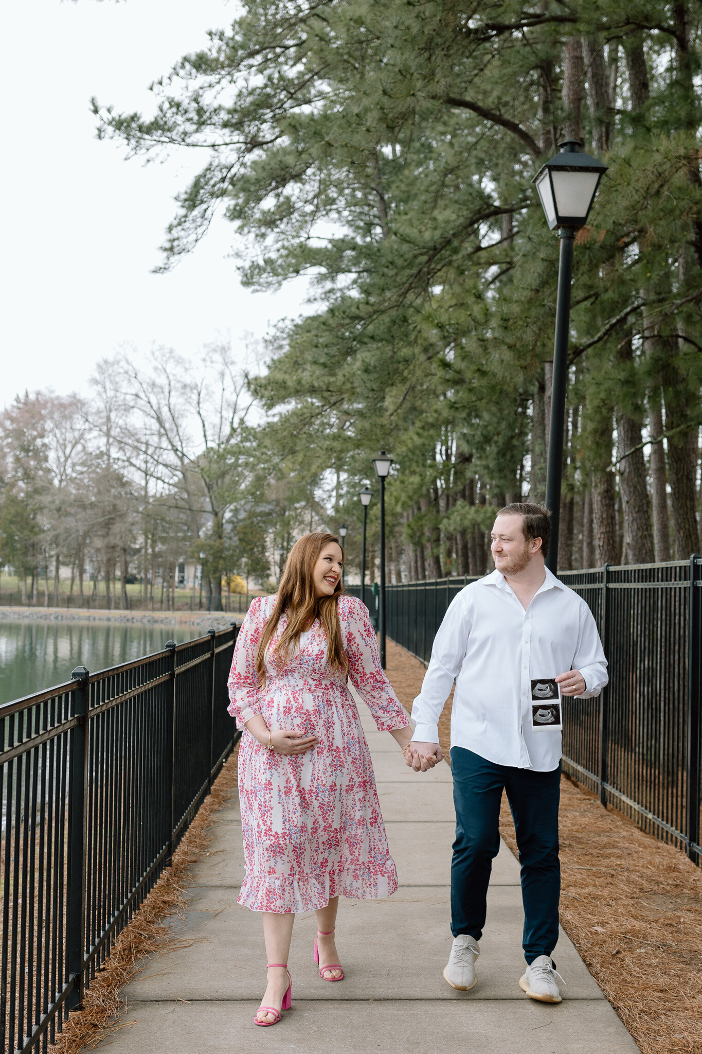 casual-joy-movement-inspired-fort-mill-sc-maternity-pregnant-photos (1)