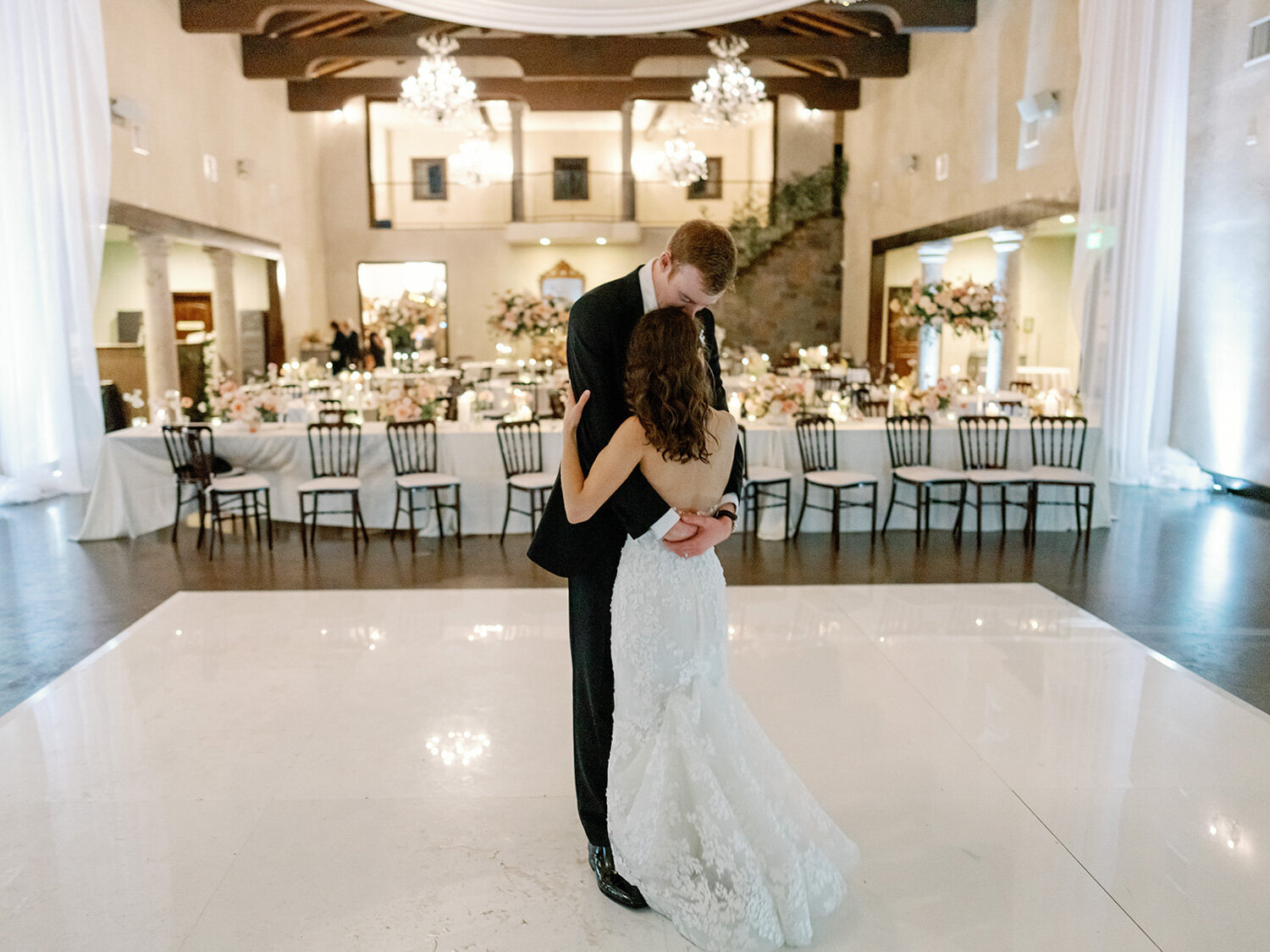 Izzy-and-Michael-wedding-in-Texas-Hill-Country-07