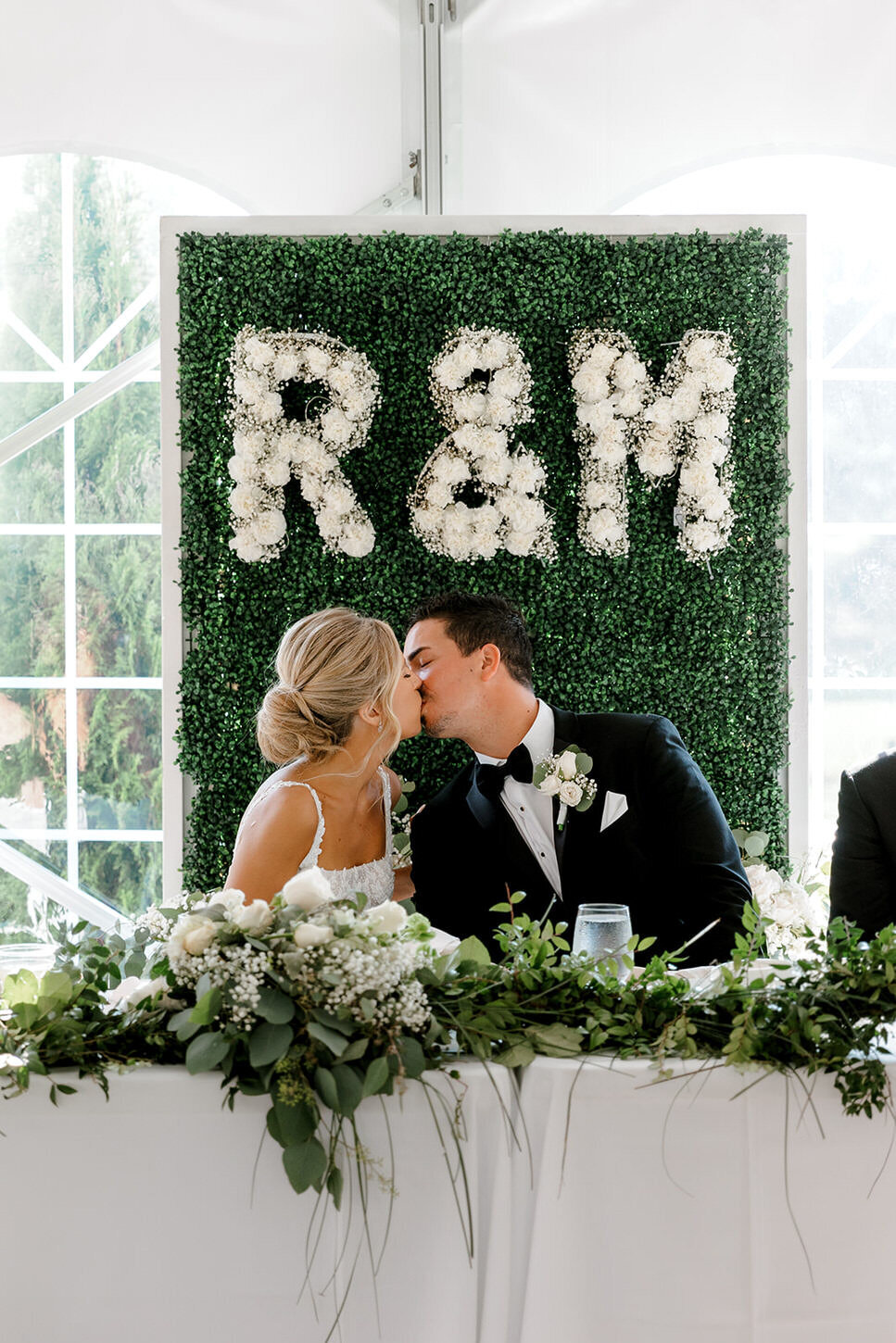 Felt-Mansion-Wedding-Lindsay-Elaine-Photography-700