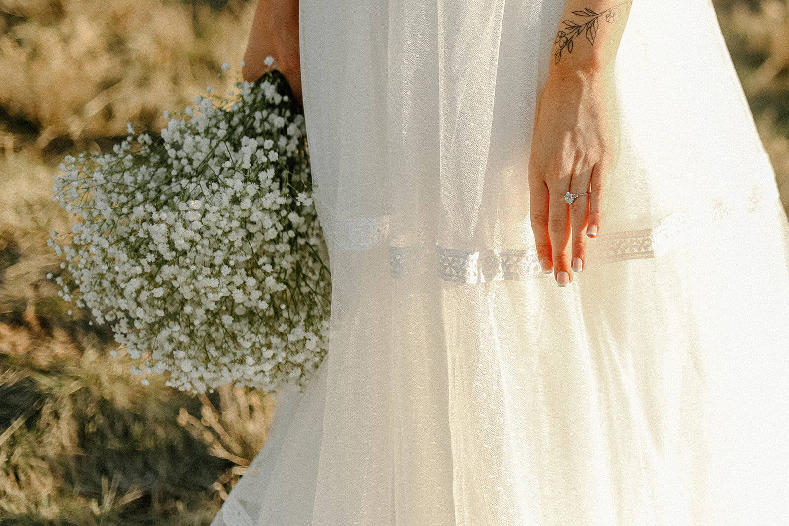 how to choose a wedding photographer