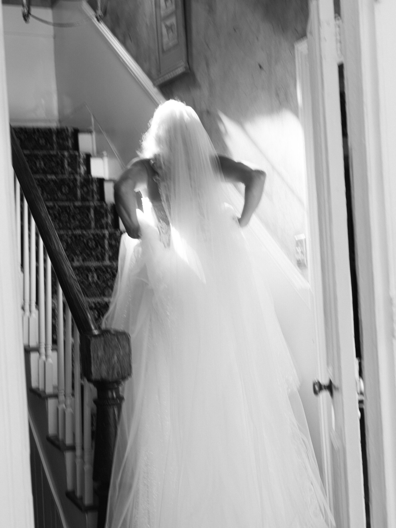 258-torianna-brooke-portraiture-charleston-old-wide-awake-wedding-lauren-paul