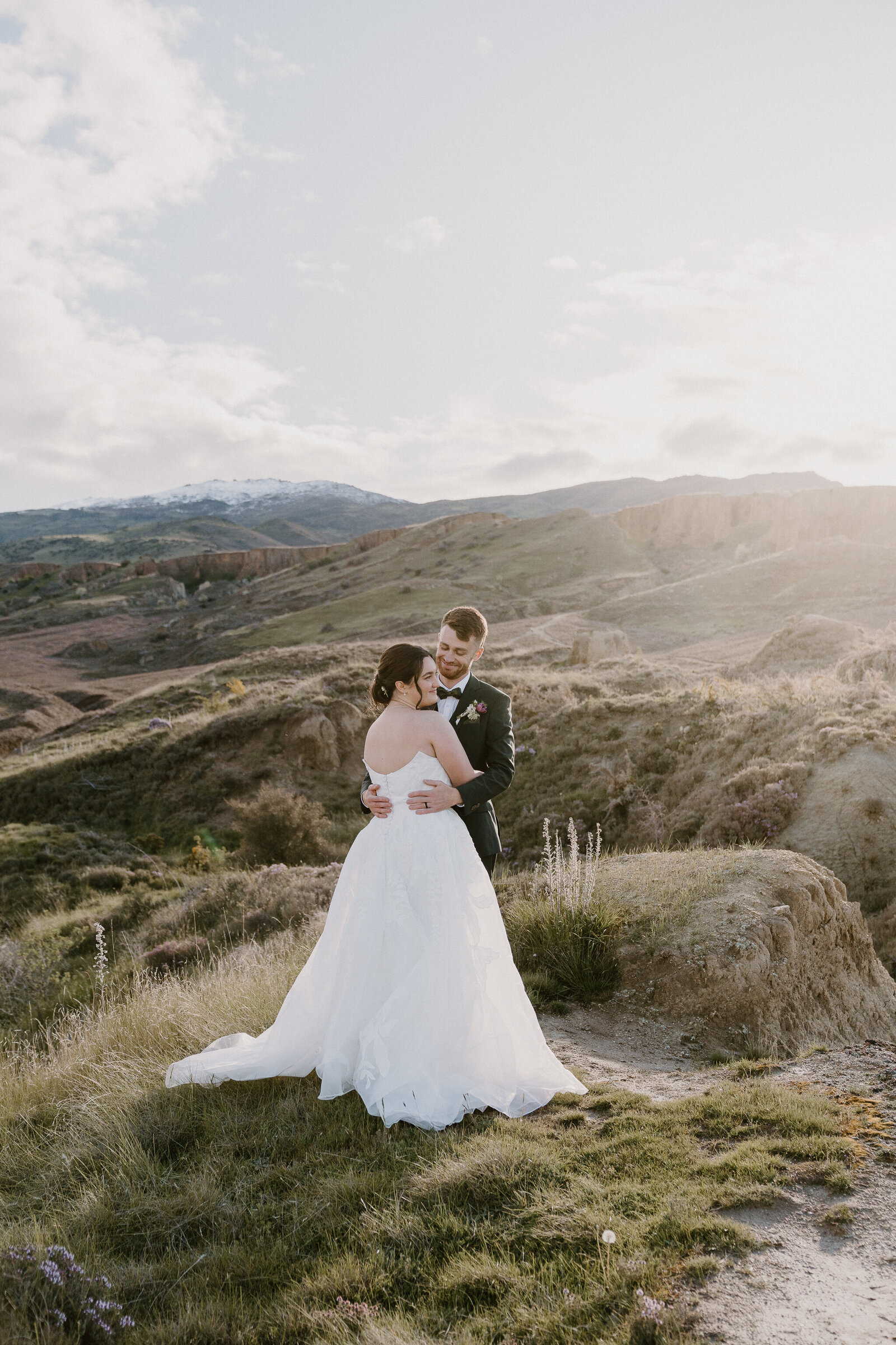 V+T - Cromwell Wedding - Laughter In The Rain Photography (1 of 1)