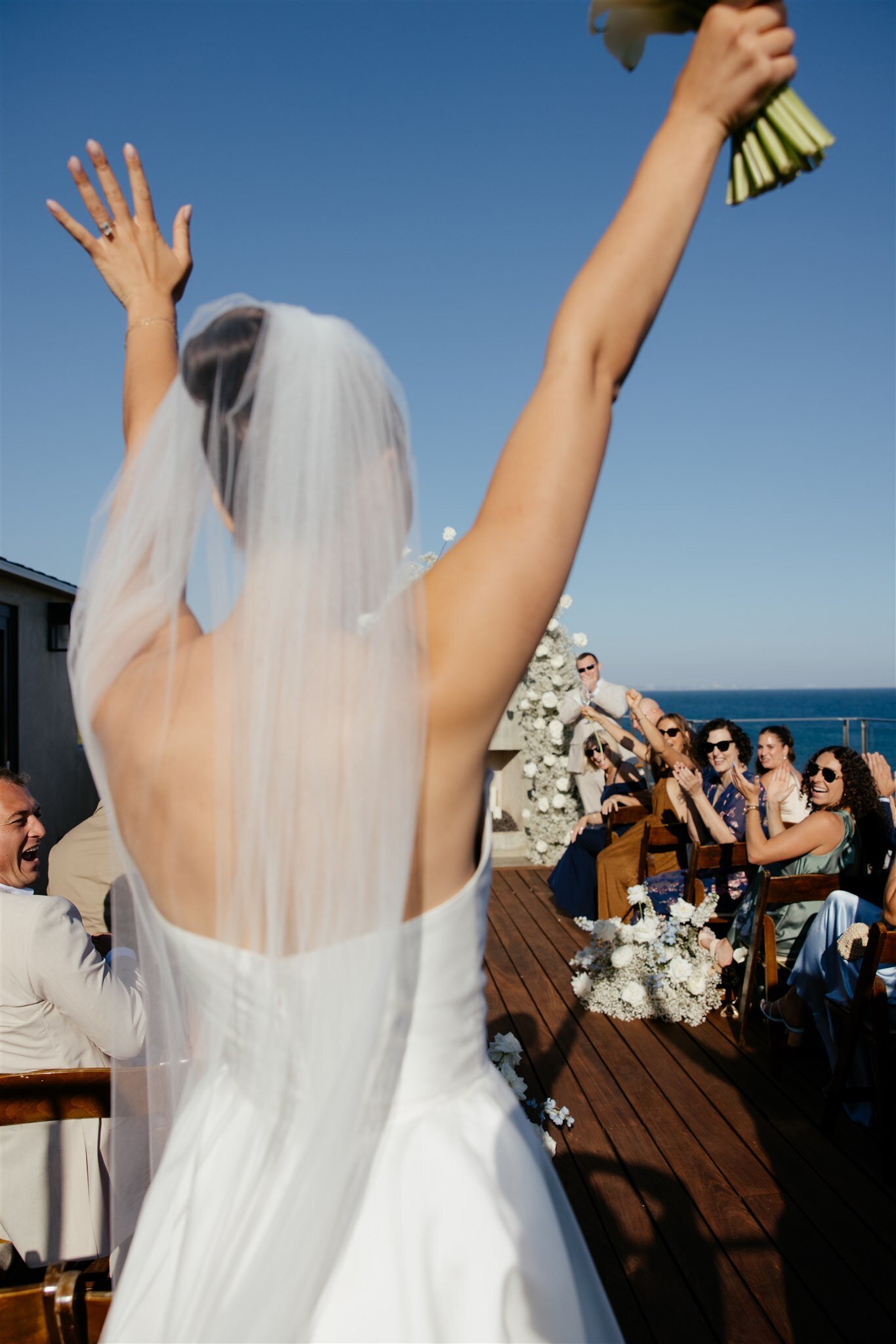 malibu-beach-house-wedding-ceremony-hanna-walkowaik-photography-0238